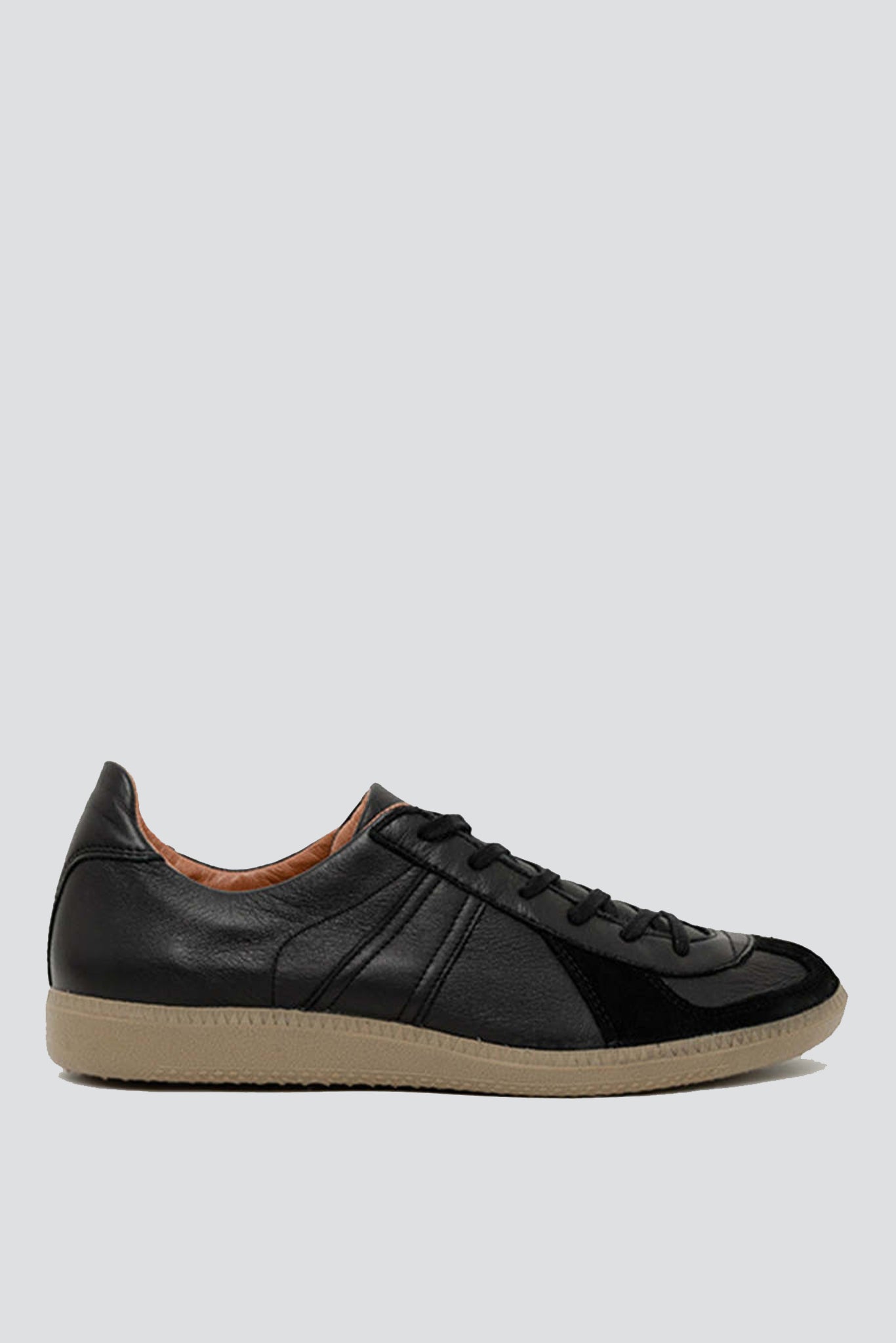 Black 1700L Military Trainers