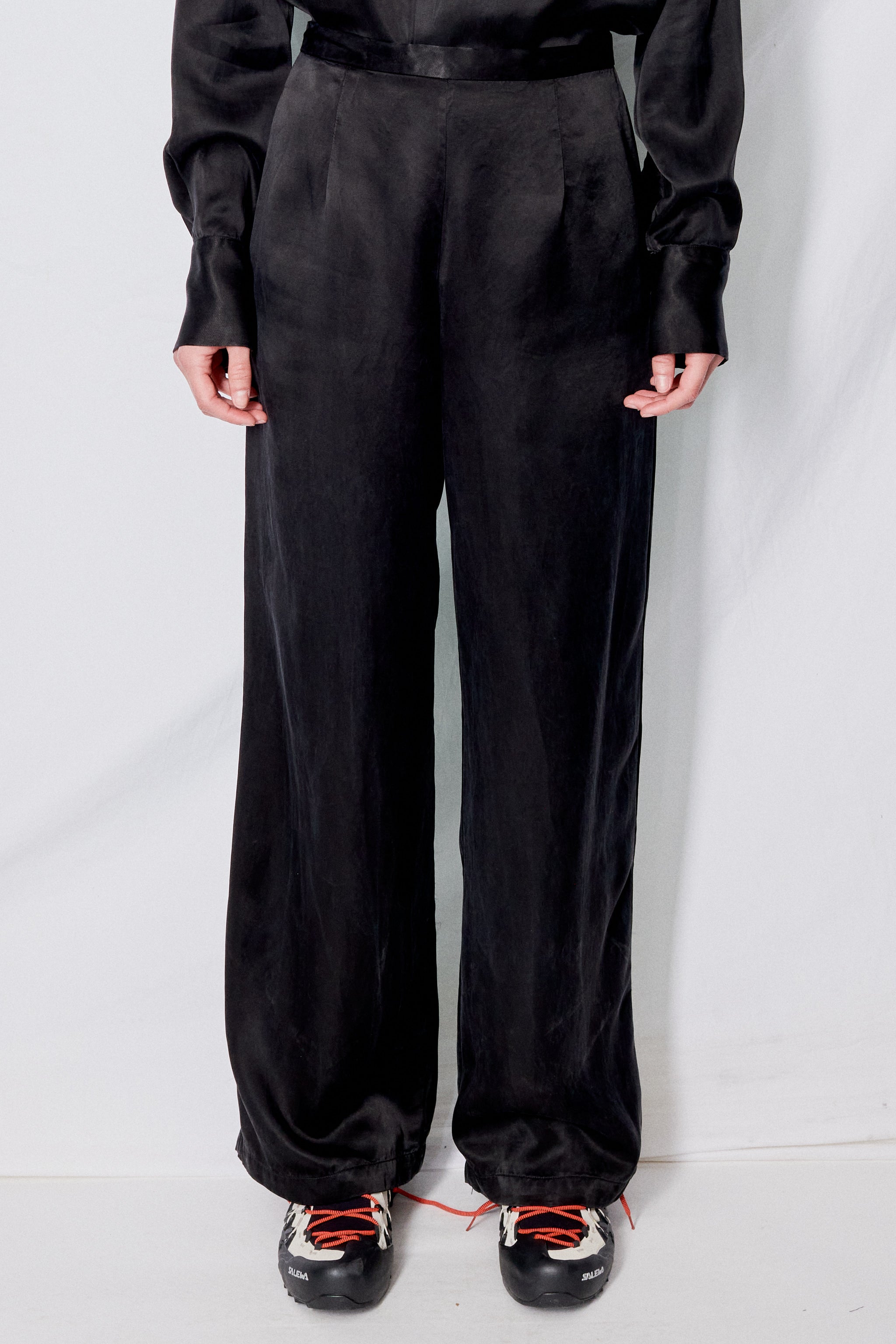 Black Cupro Clean Pant