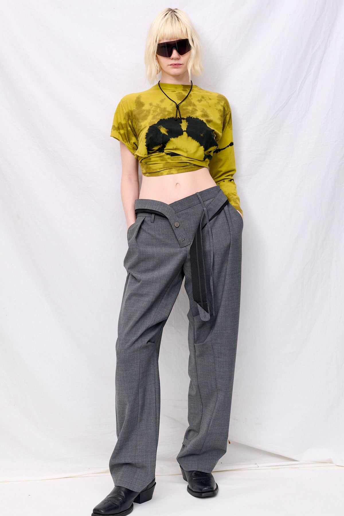 baggy dress pants women Grey Strapped Suit Color:BLACK DENIM LEO LIN - Alena emerging designers and cult MATRIXIFYWK42024