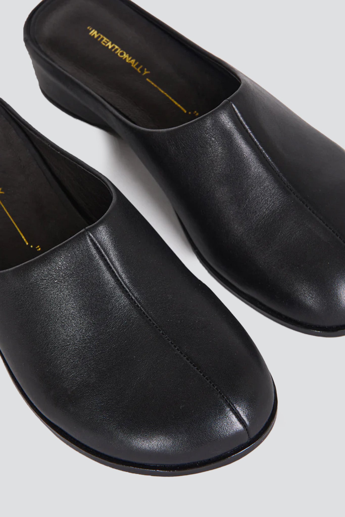 Black Shift Bubble Clog