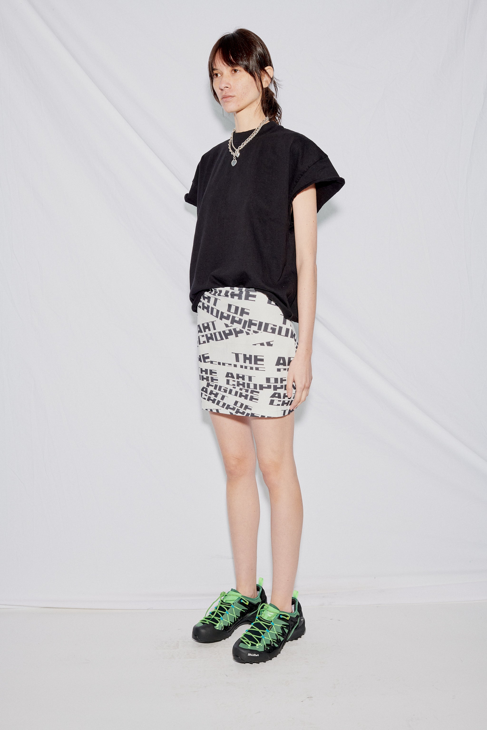 Black Tee