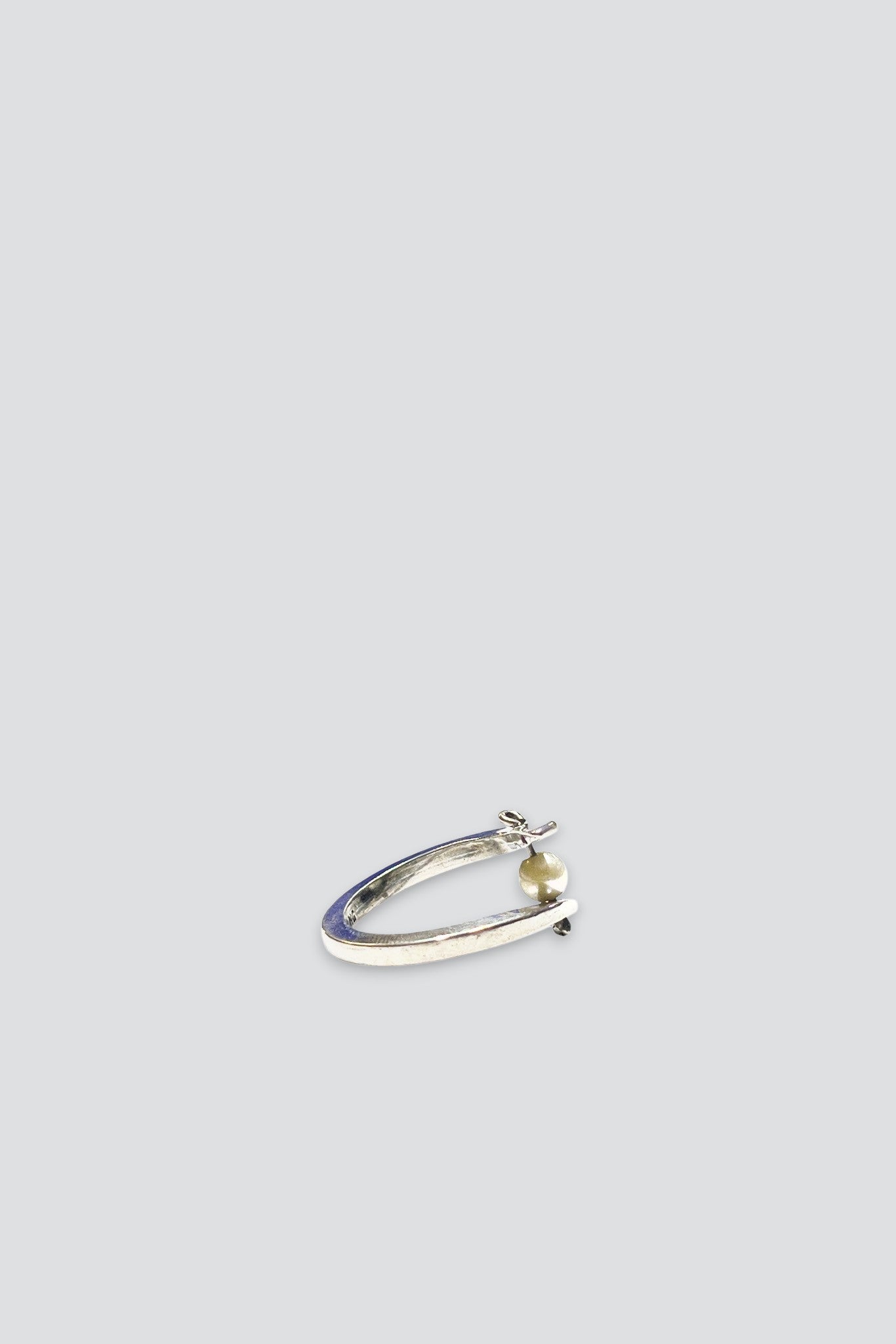 Sterling Silver Pearl Suspended Ring