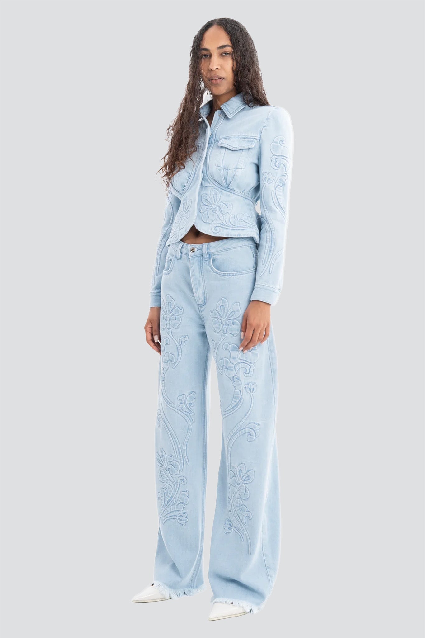Denim Boyfriend Jeans with Flower Embroidery