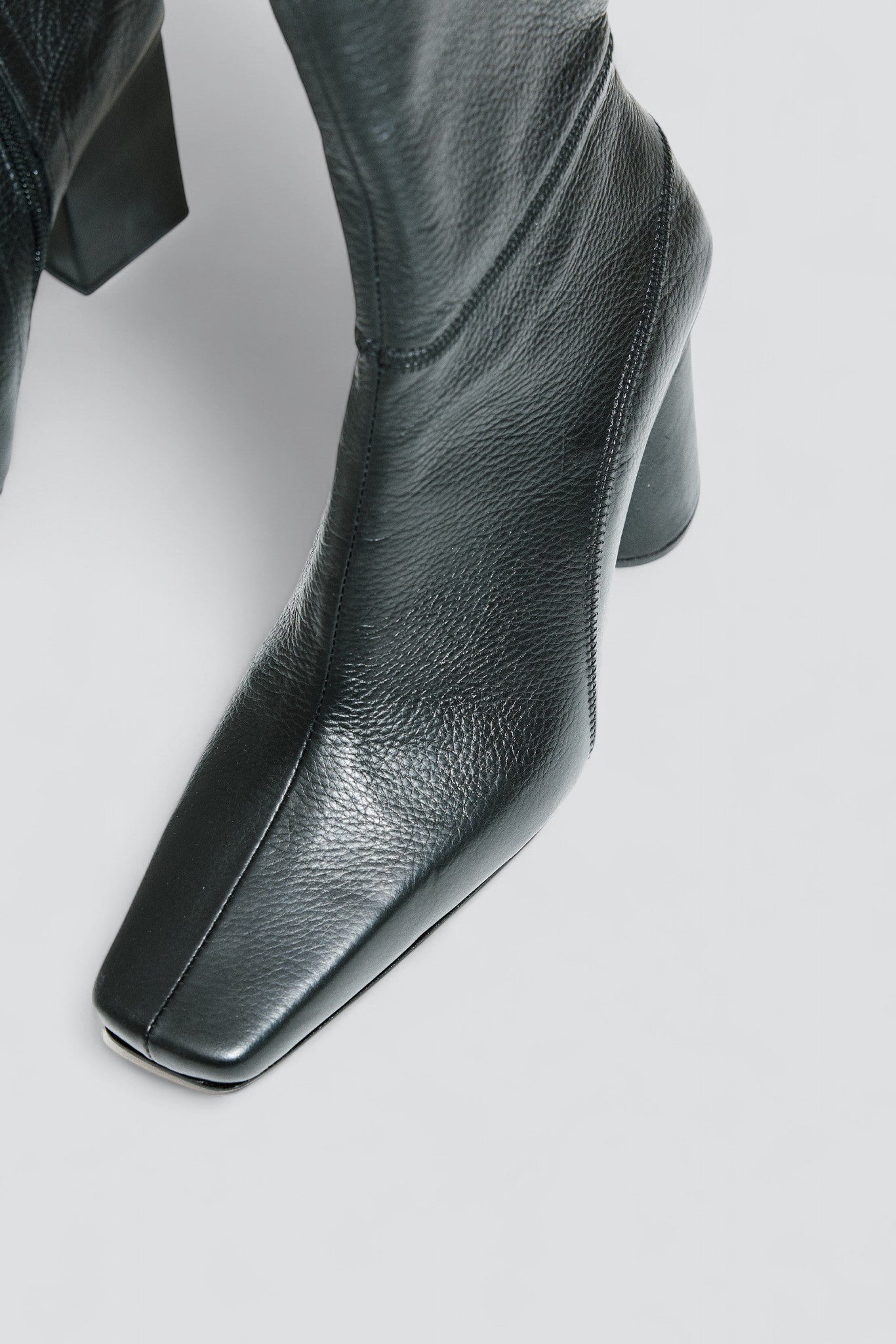 Black Cuadrado Mid Boot