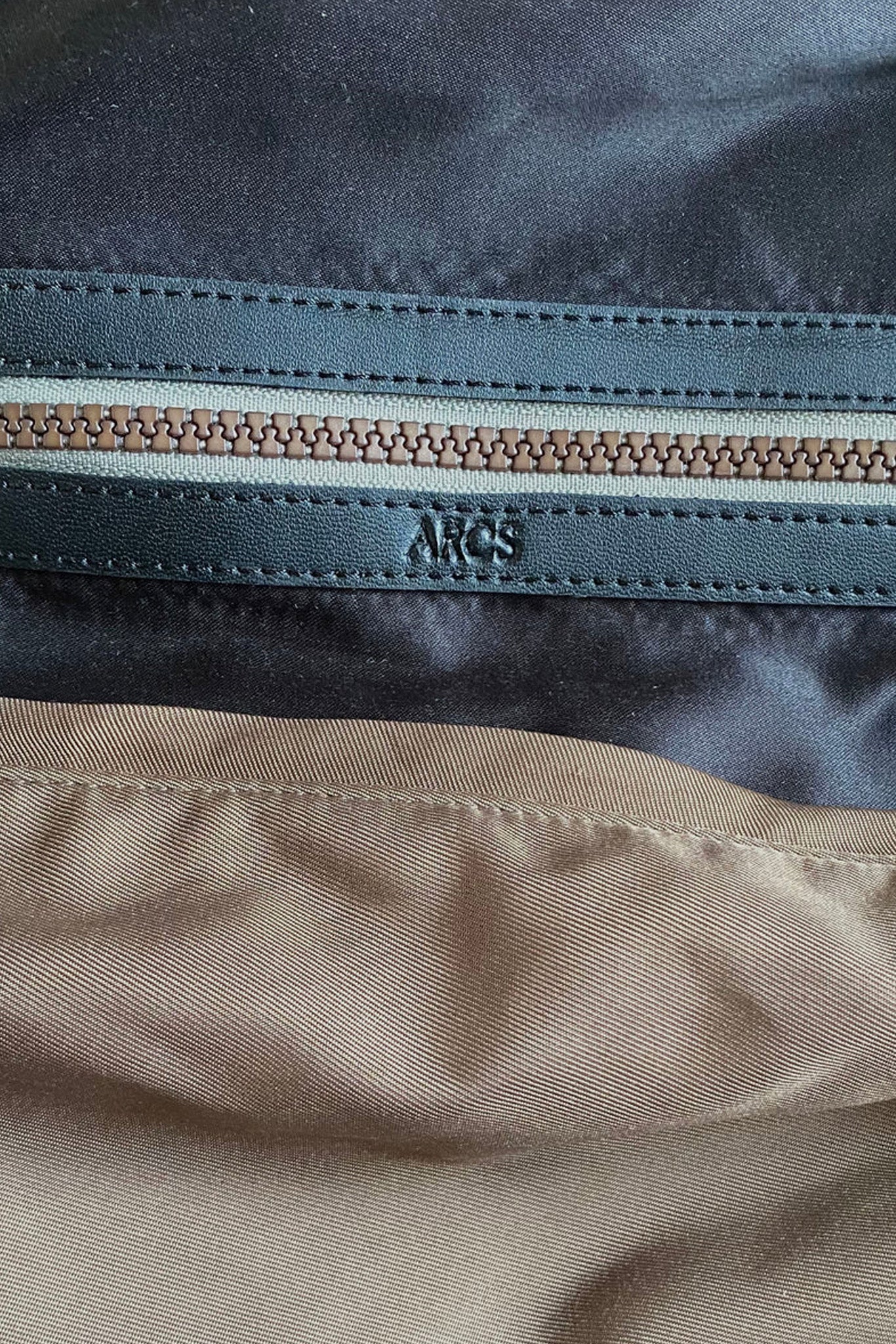 Black Hey Sling Bag