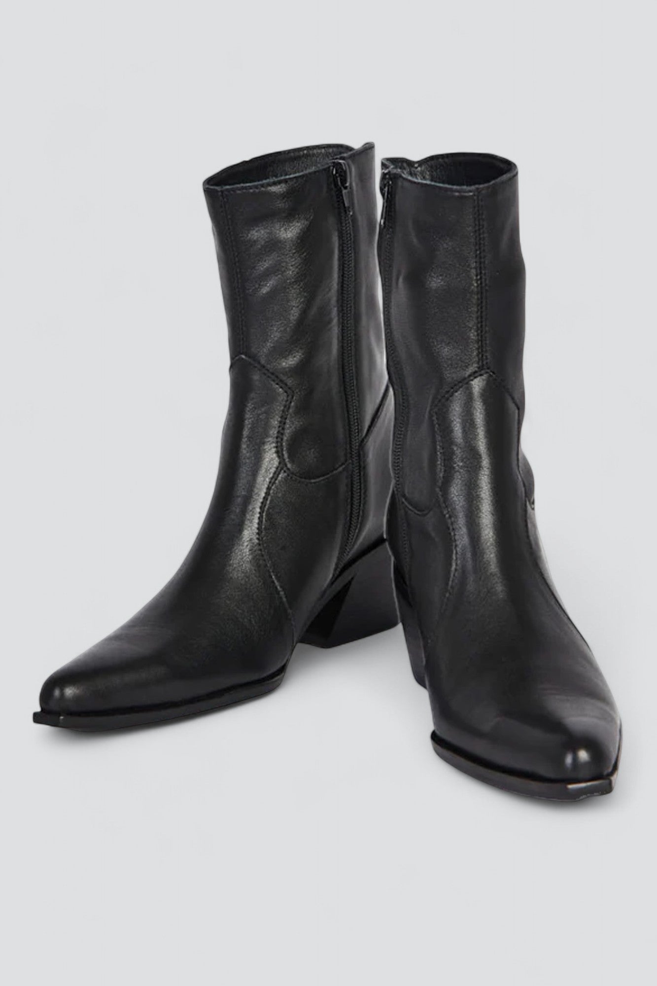 Black Mattie Heeled Boot