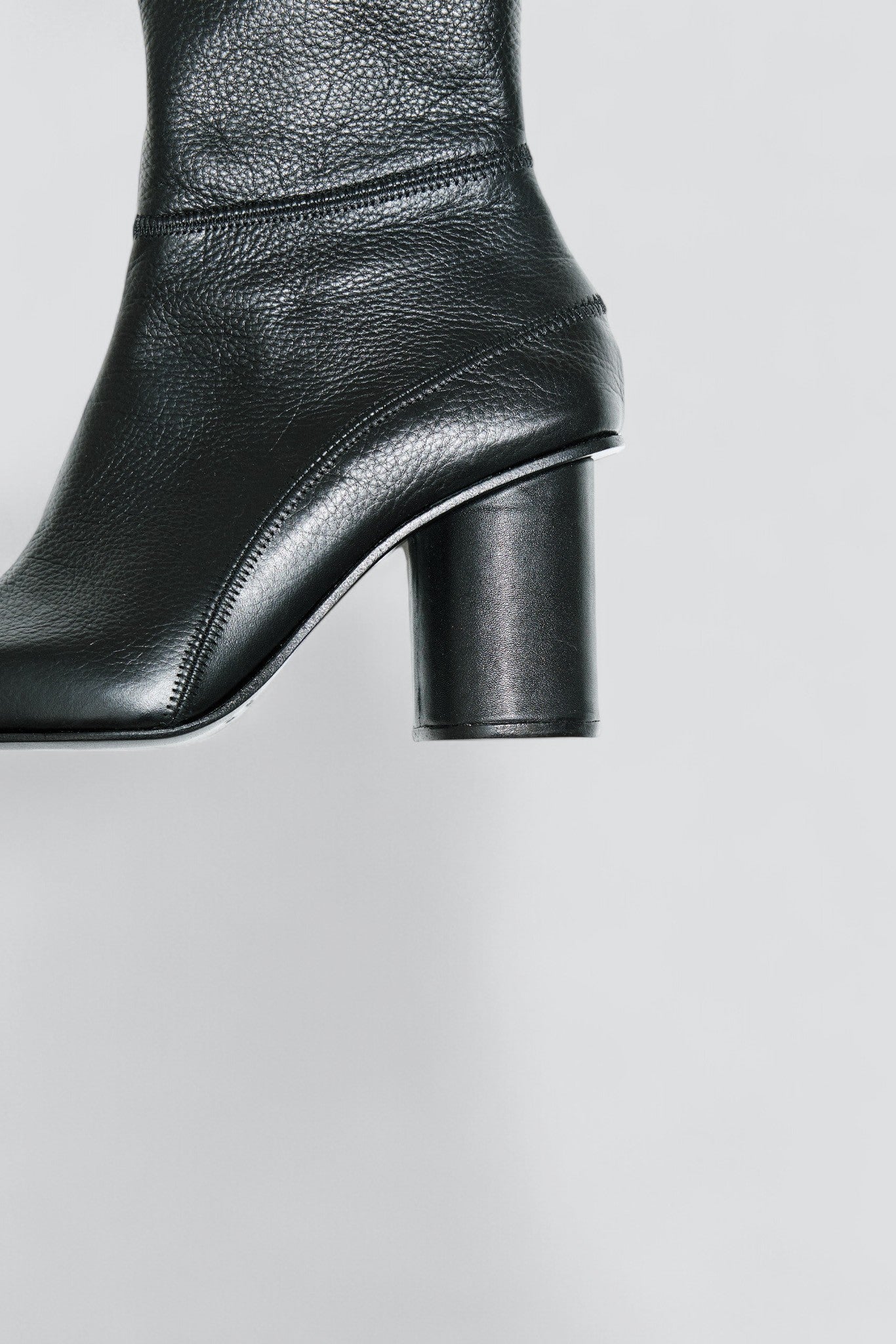 Black Cuadrado Mid Boot