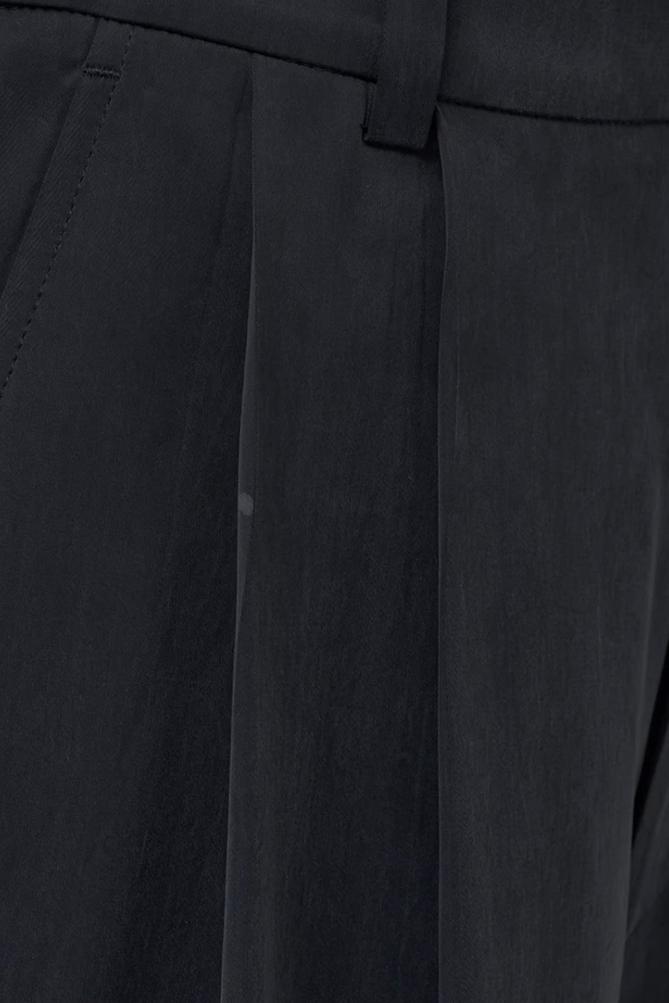 Black Two Tuck Cupro Wide Pant