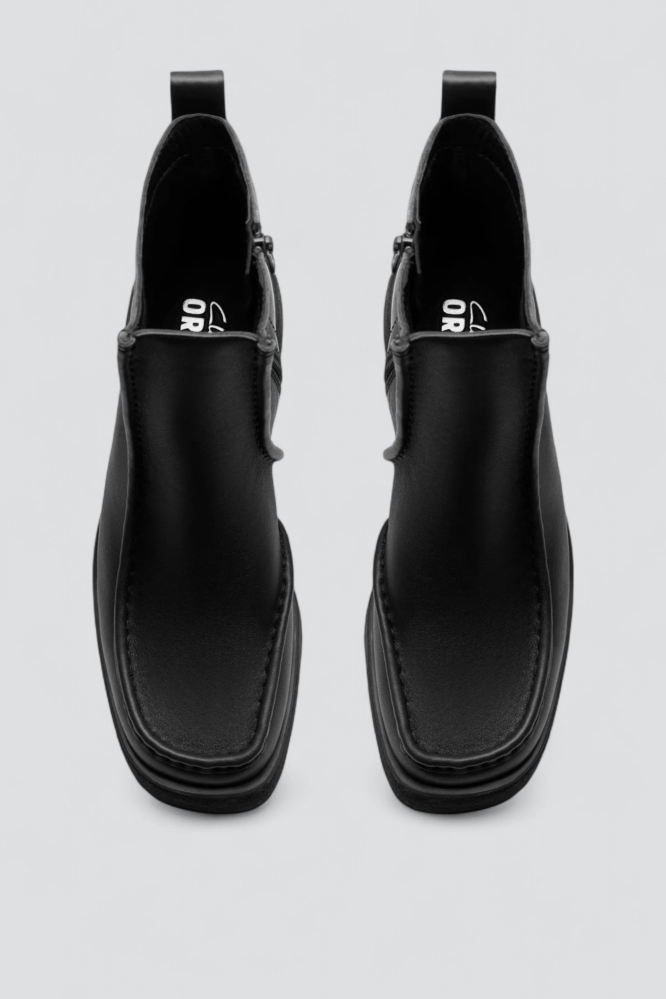 Black Leather Effery Zip