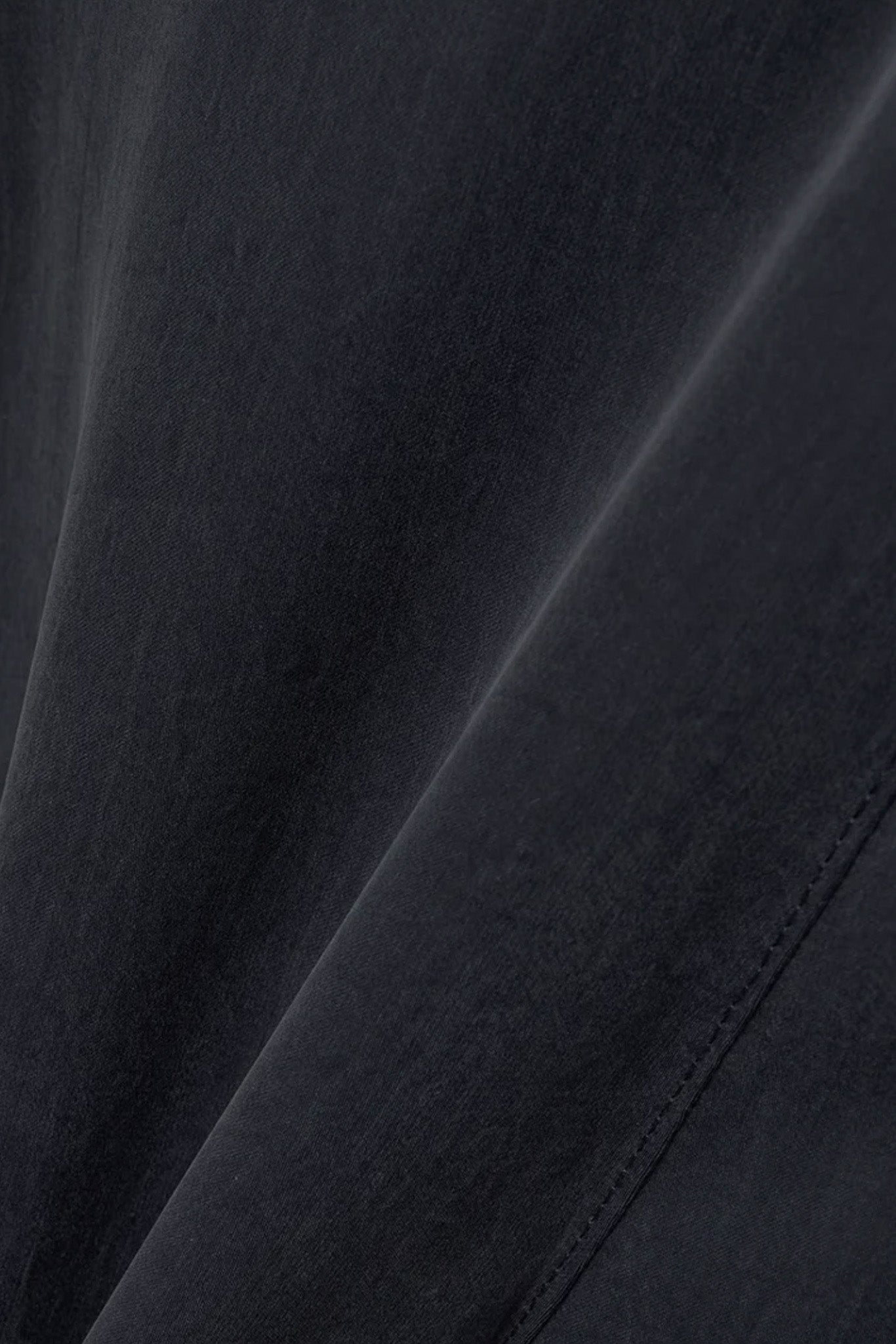 Black Two Tuck Cupro Wide Pant