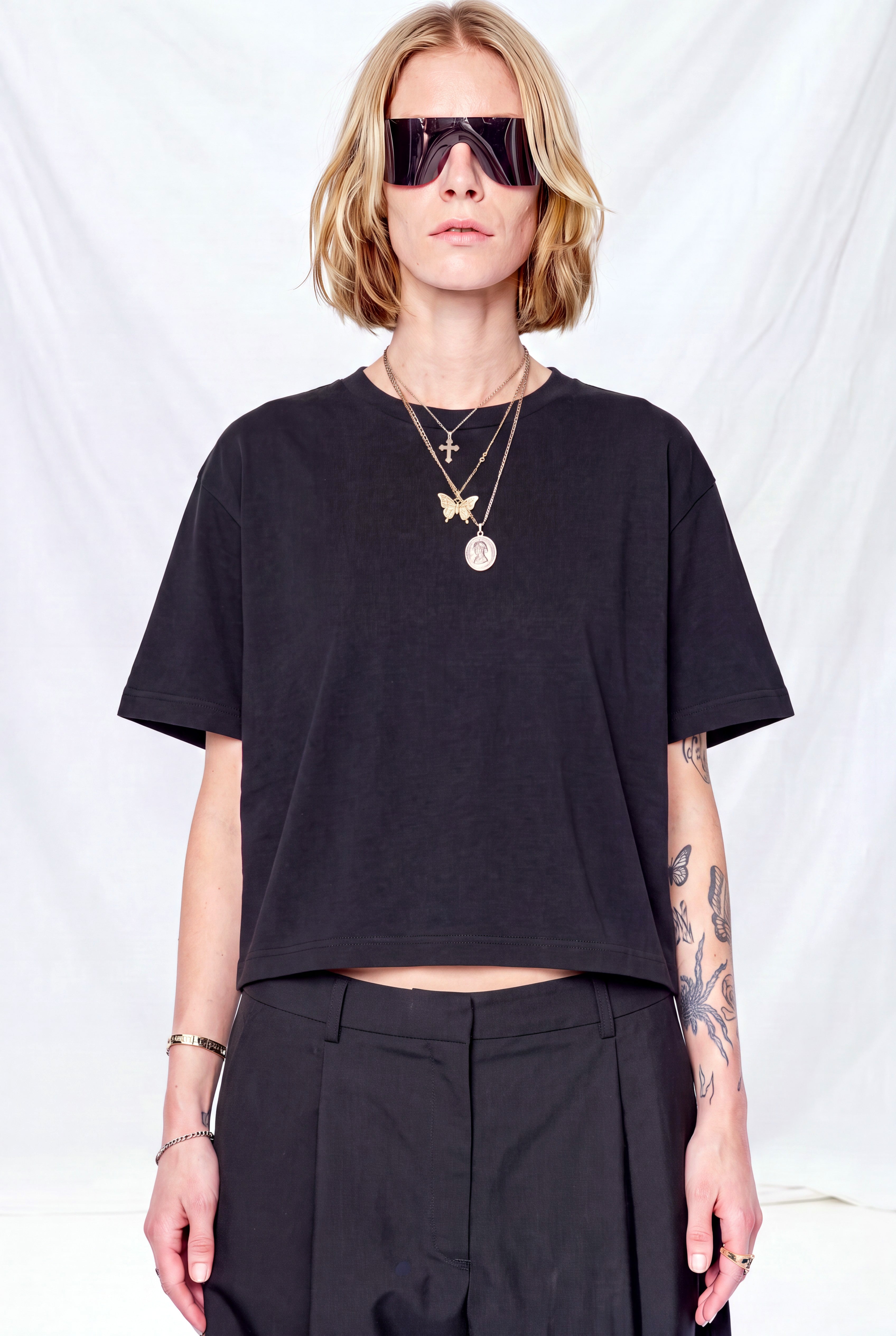 Black Wide Tee