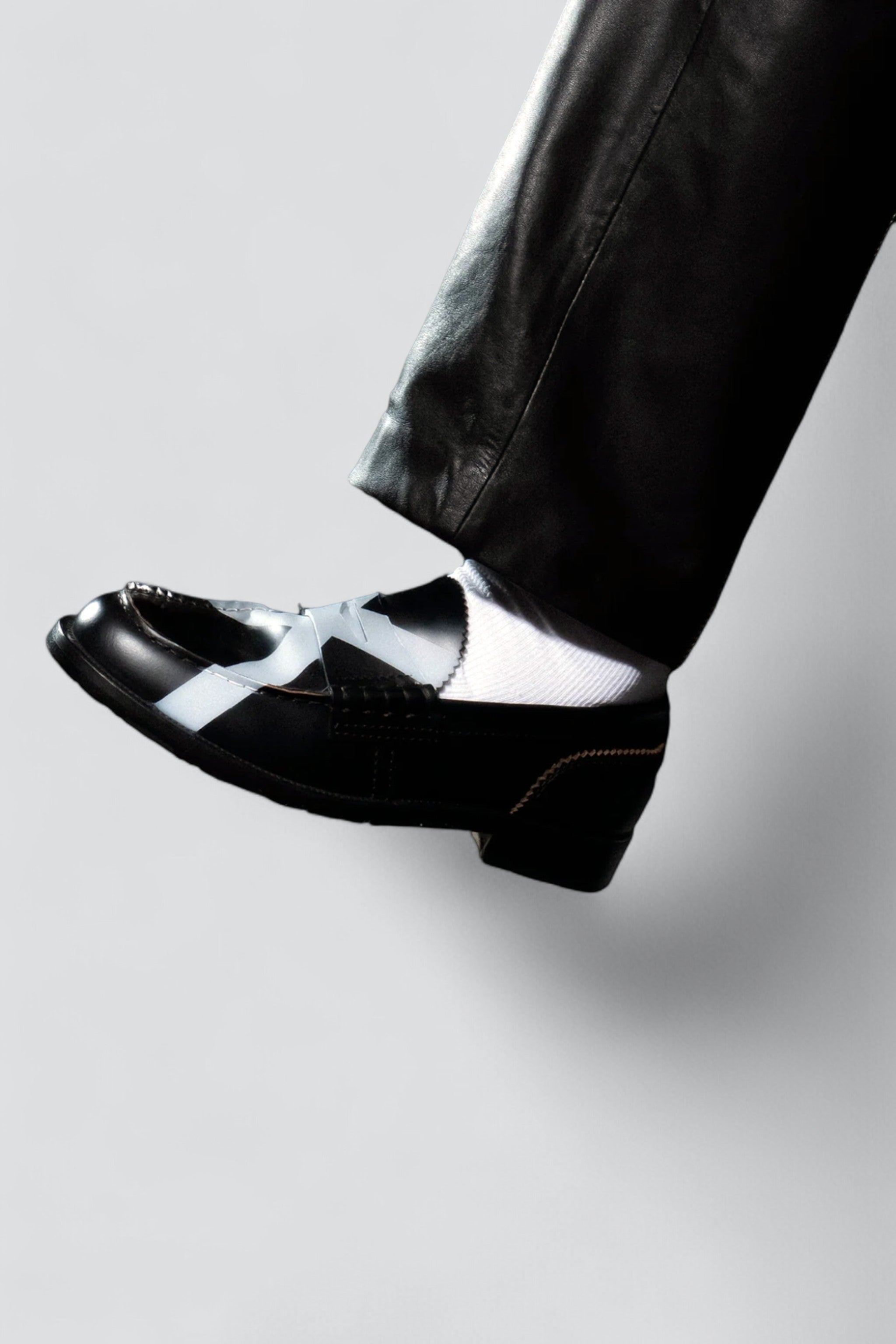 Antik Black X White Leather Loafers