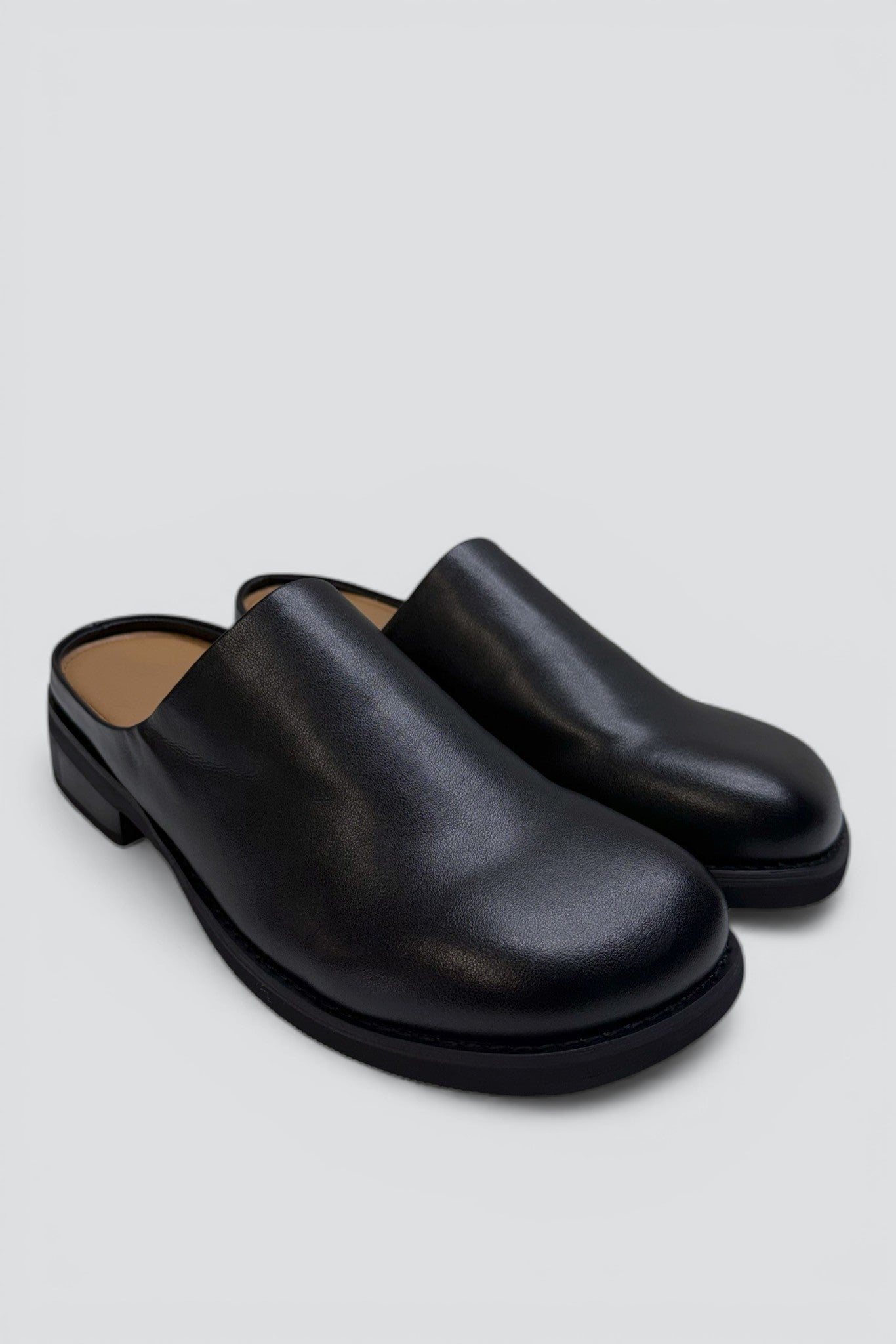 Black Leather Round Mule