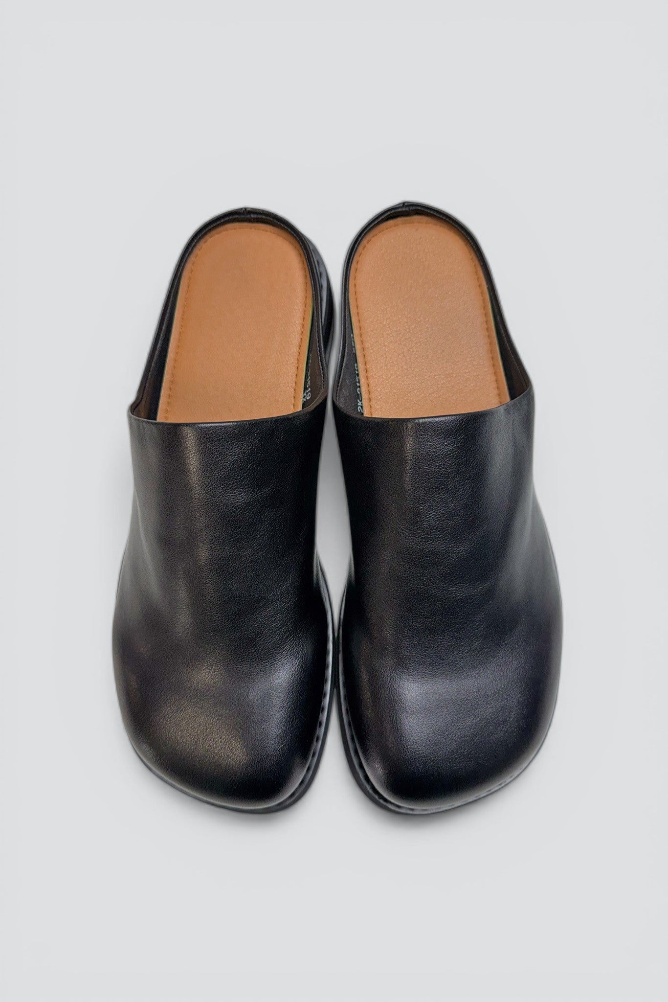 Black Leather Round Mule