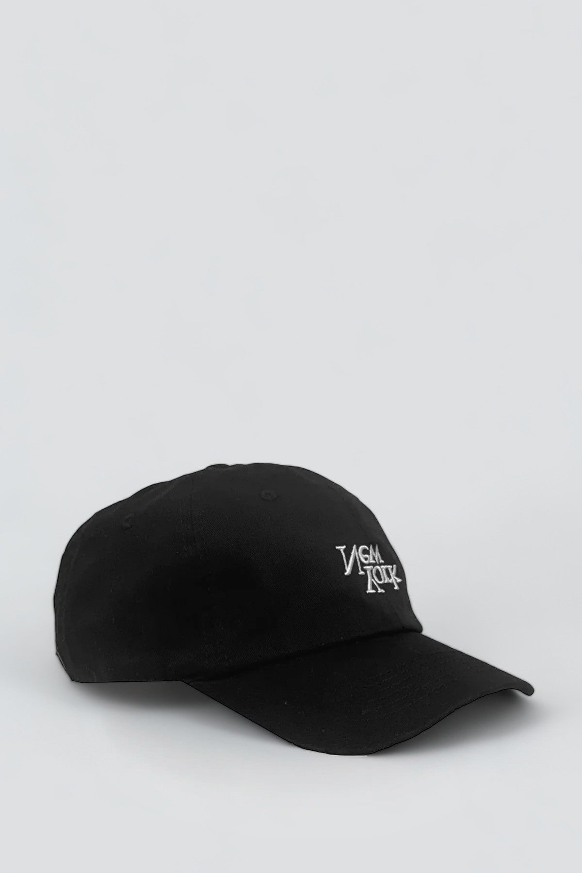 New York V2 Embroidered Hat - Black/White