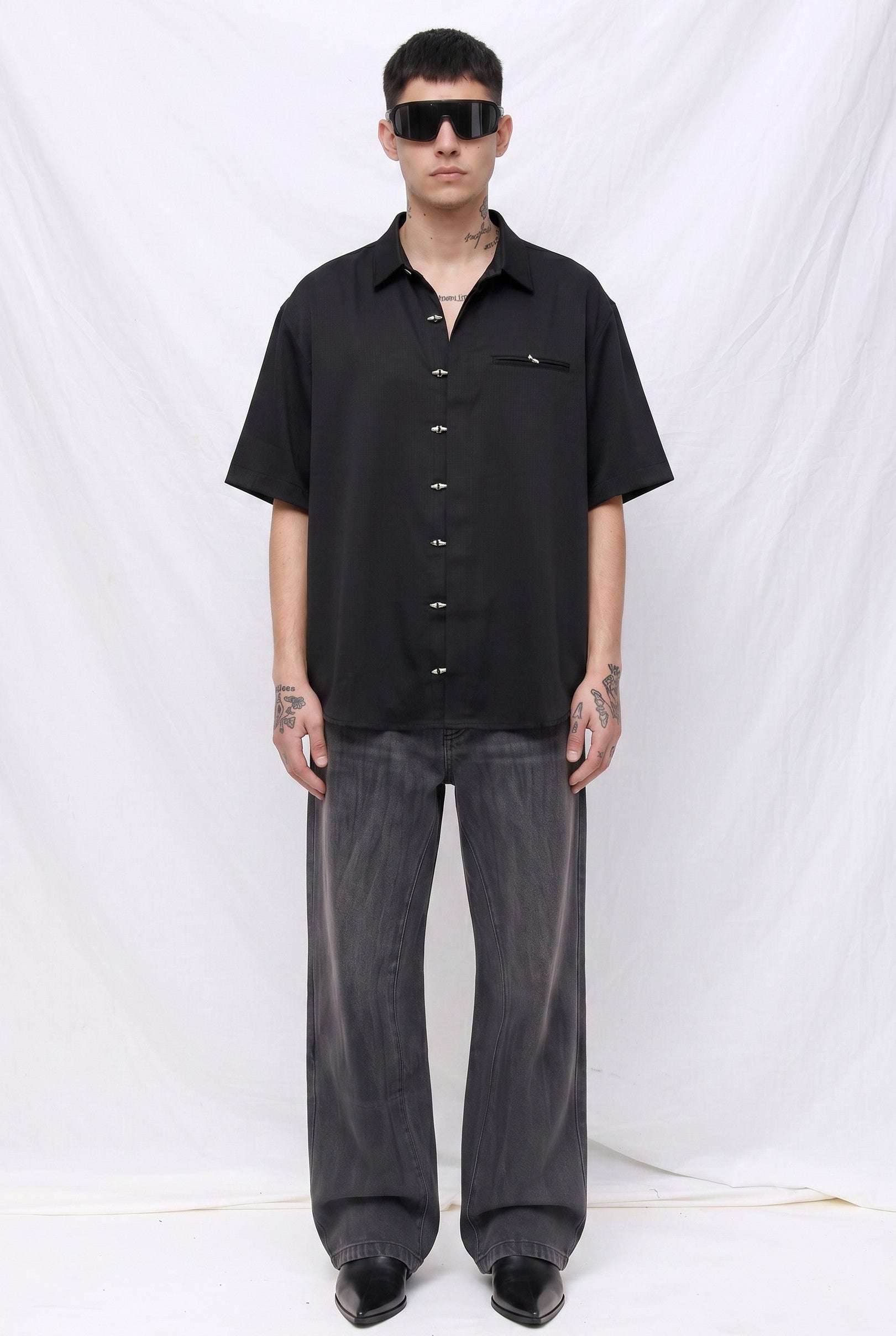 Black Chela Linen Shirt