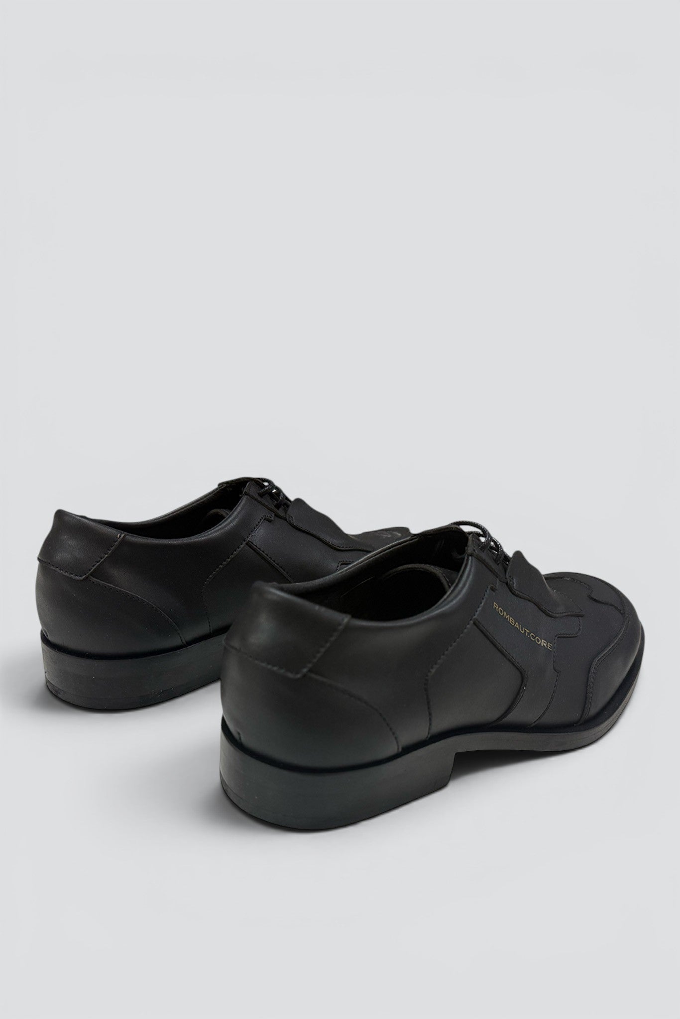 Black Core Classic Shoe