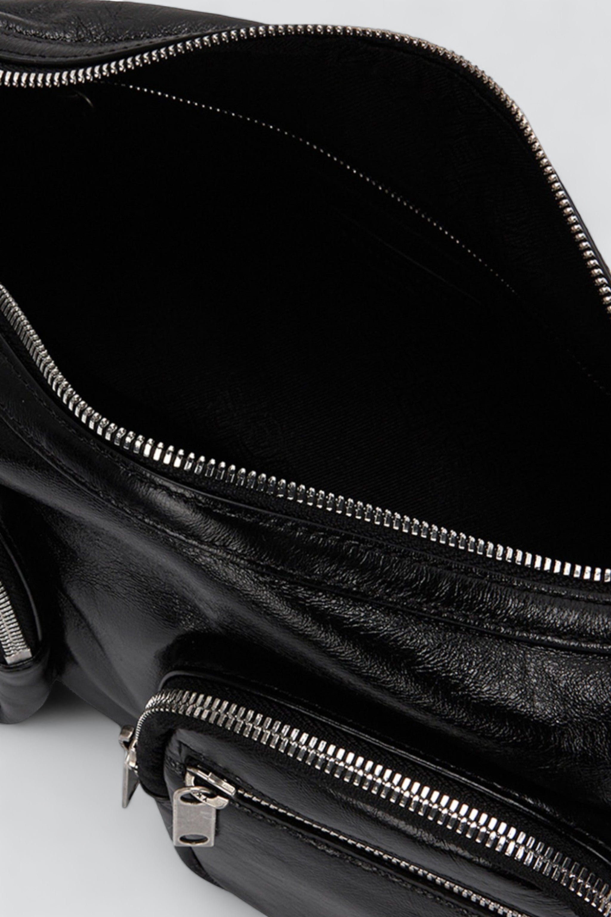 Black Glossy Plain Outpocket Hobo - Marge Sherwood – Assembly New York
