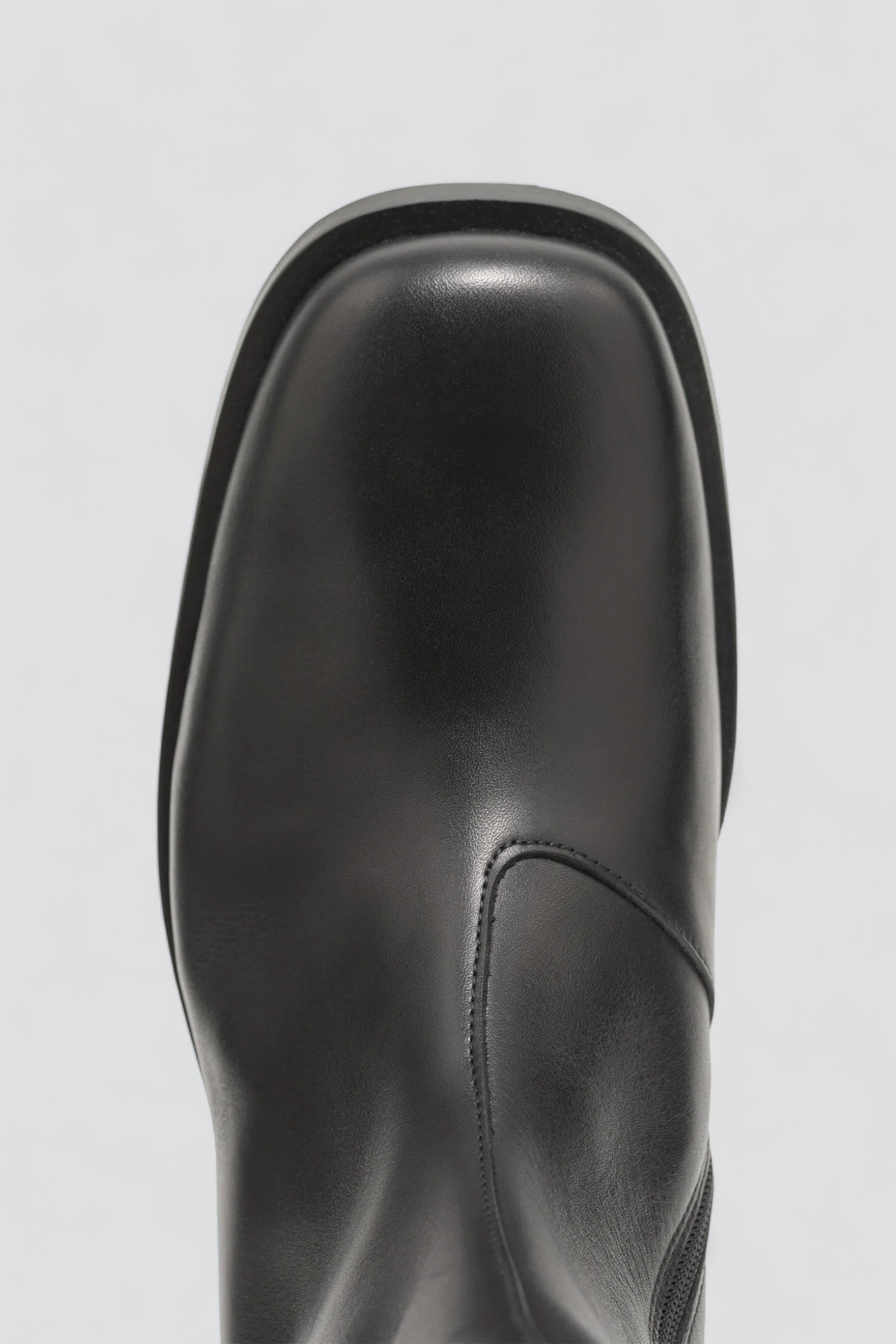 Black Leather Camion Boot
