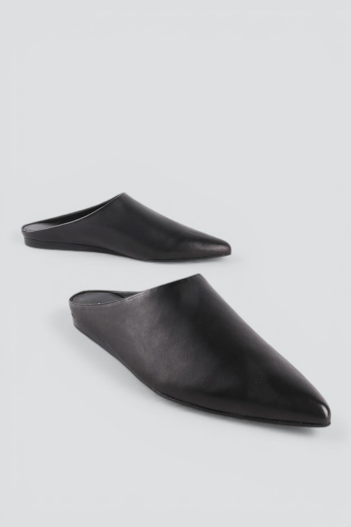 Black Major Leather Mule