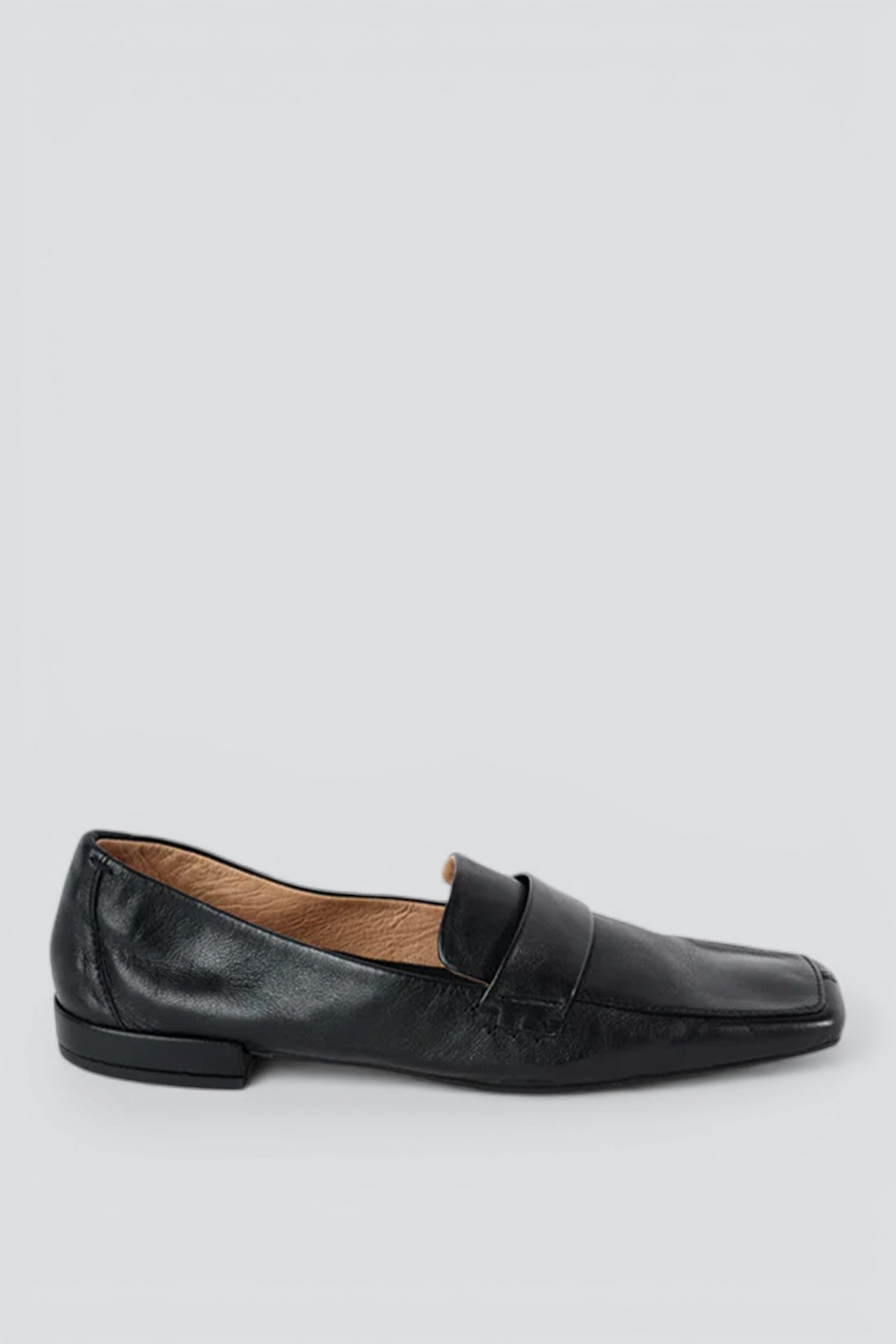Black Pinky Loafer