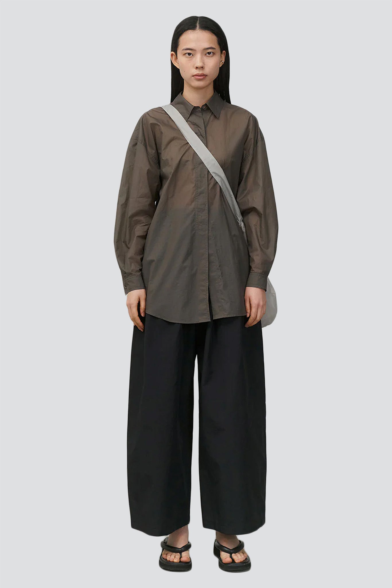 Black Three Tuck Banding Pant