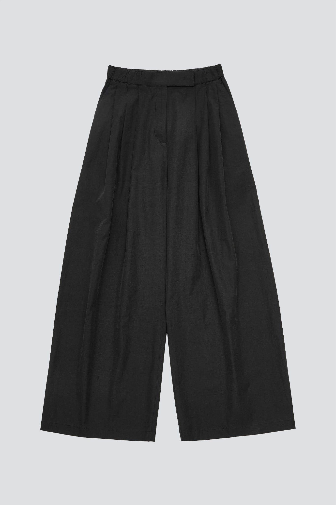 Black Three Tuck Banding Pants