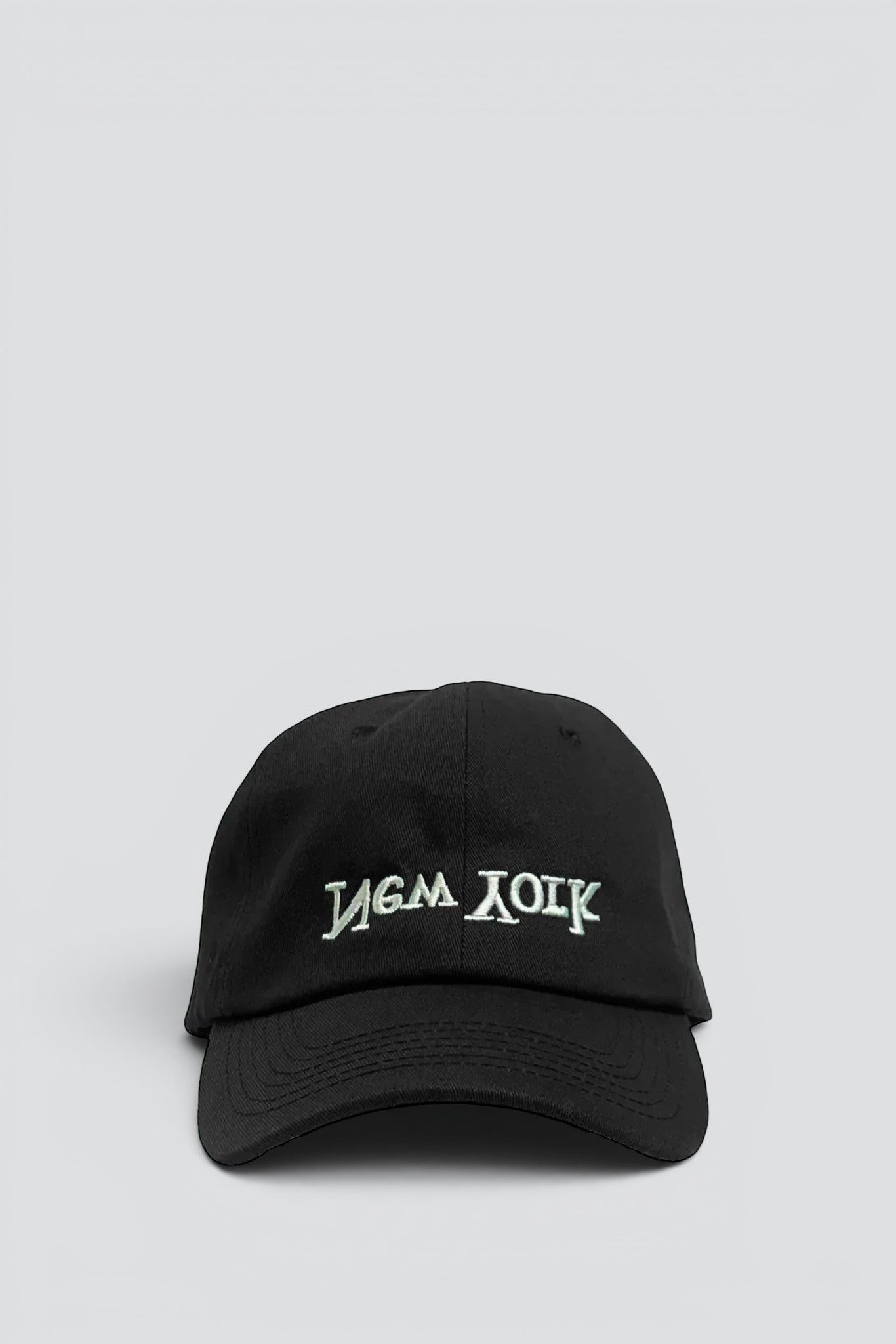 New York Embroidered Hat - Black/White