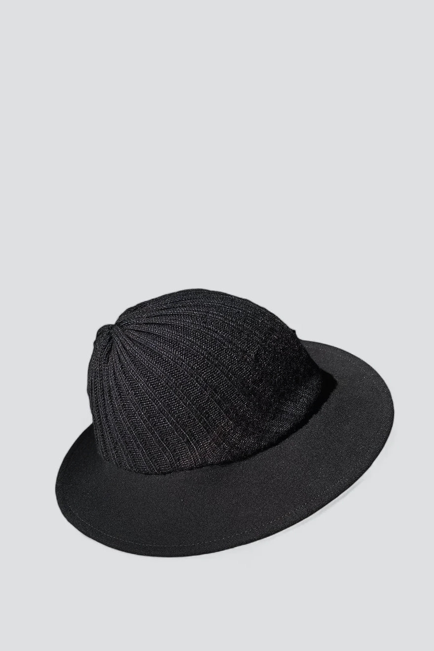 Black Wool Hatcap