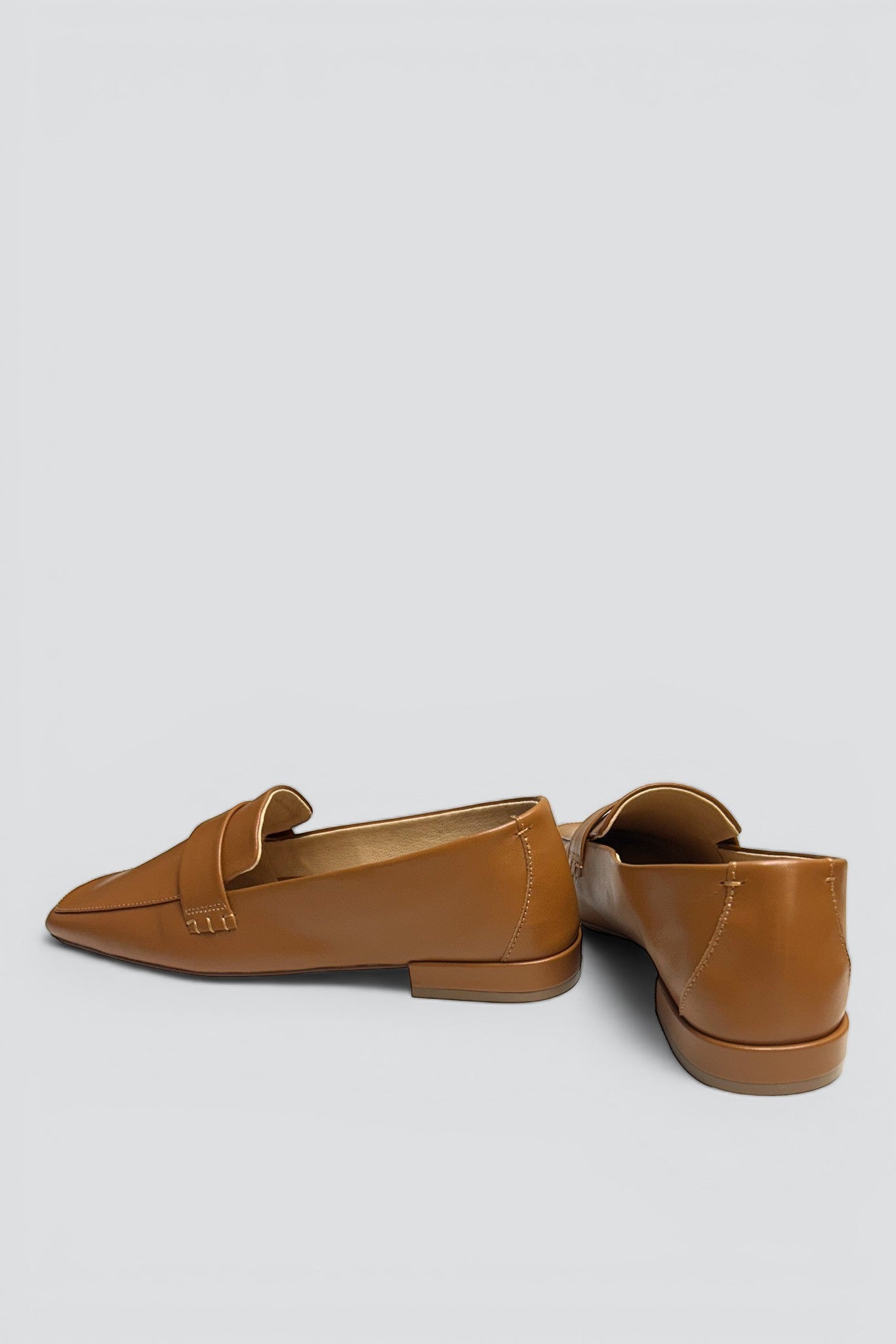 Caramel Pinky Loafer