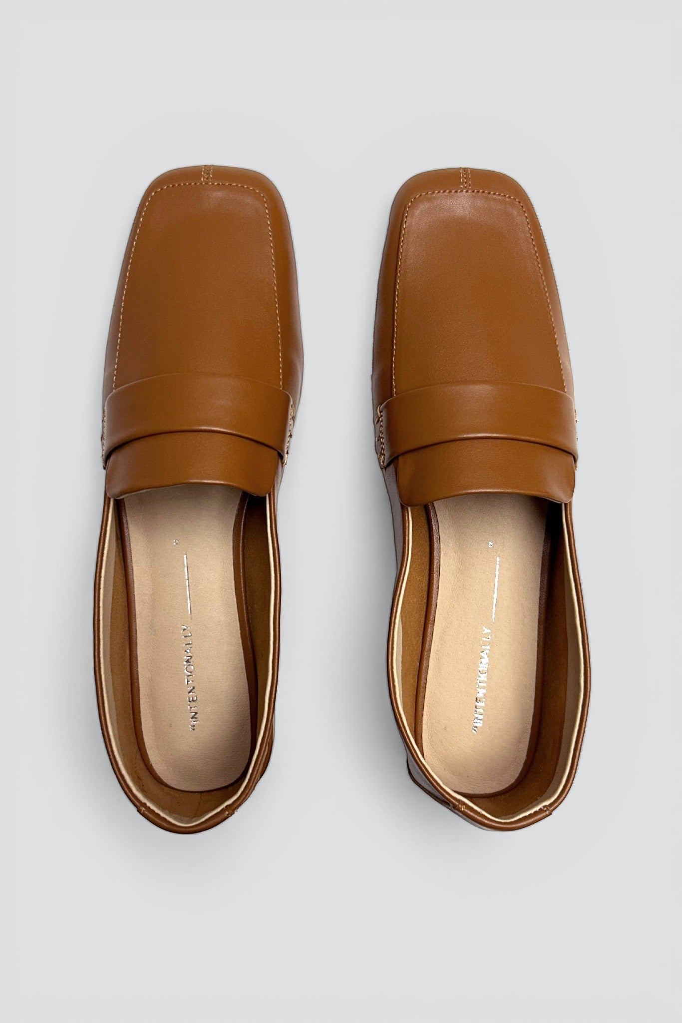 Caramel Pinky Loafer