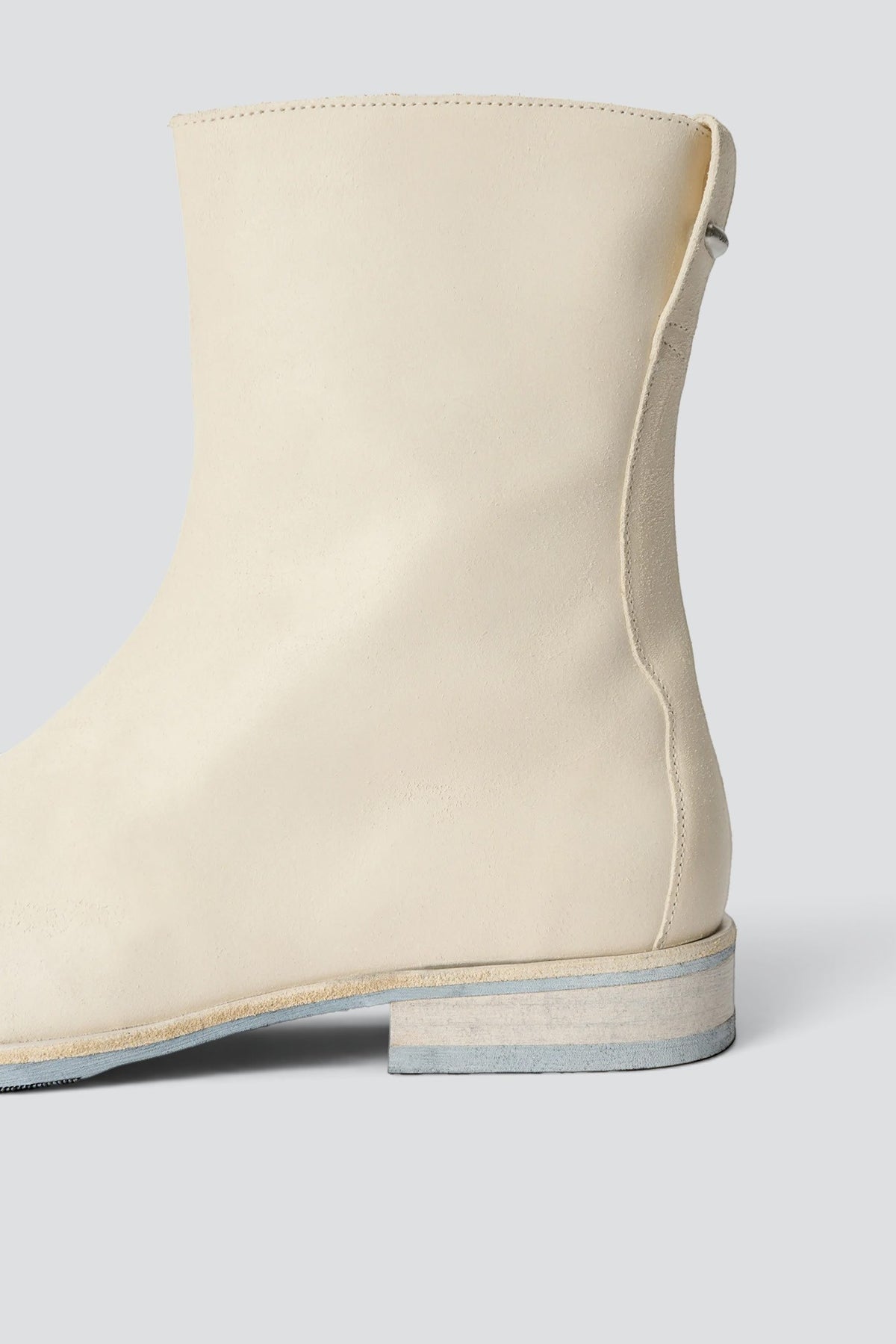 Dirty White Waxed Suede Slim Camion Boot