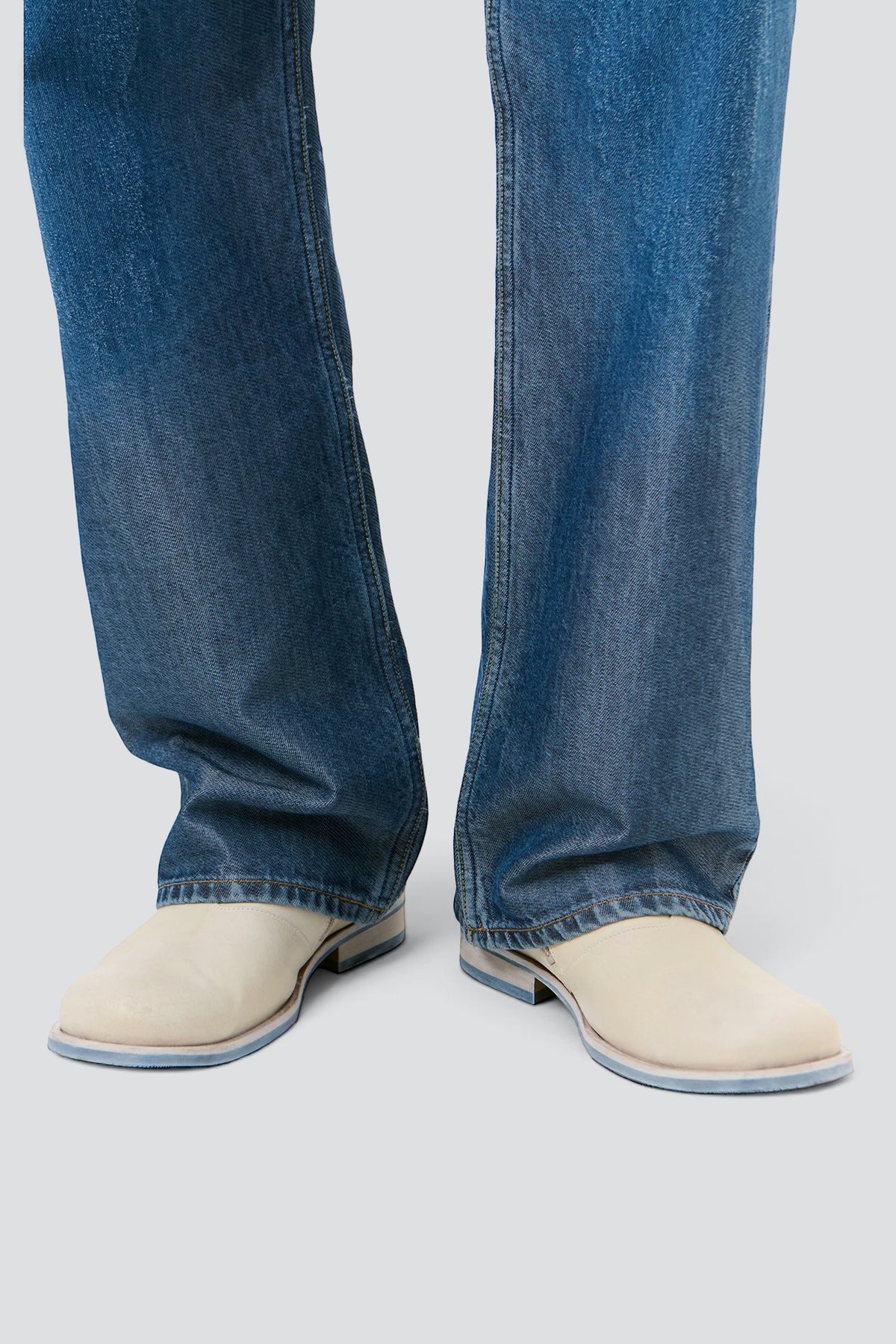 Dirty White Waxed Suede Slim Camion Boot