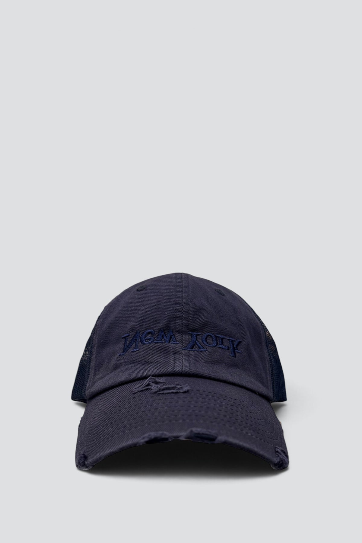 Distressed New York Embroidered Trucker Hat - Navy