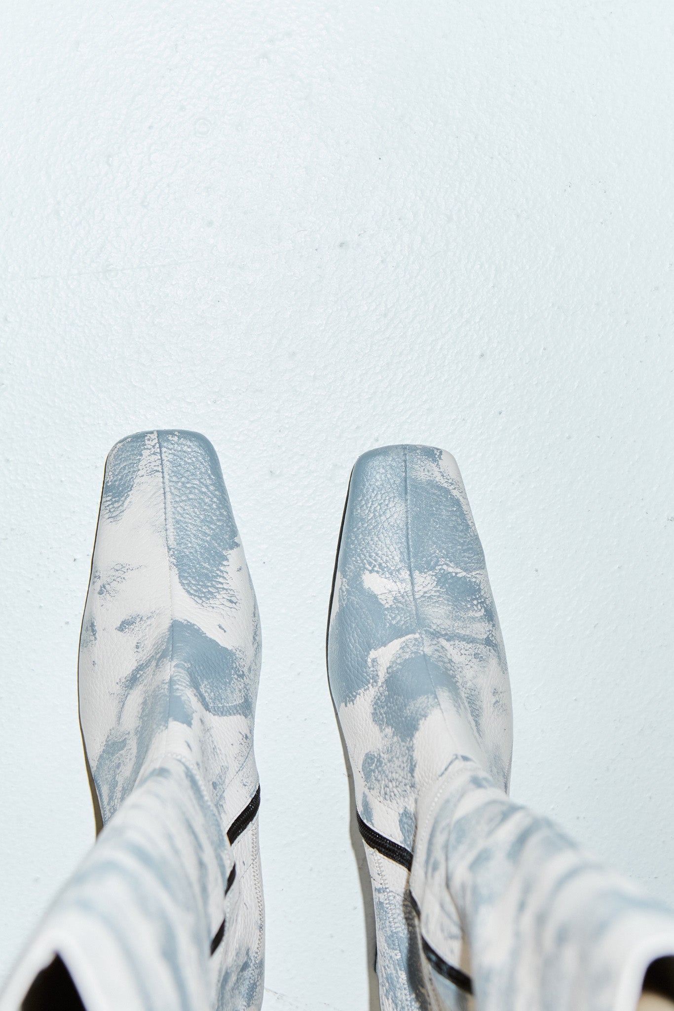 Grey Paint Cuadrado High Boot