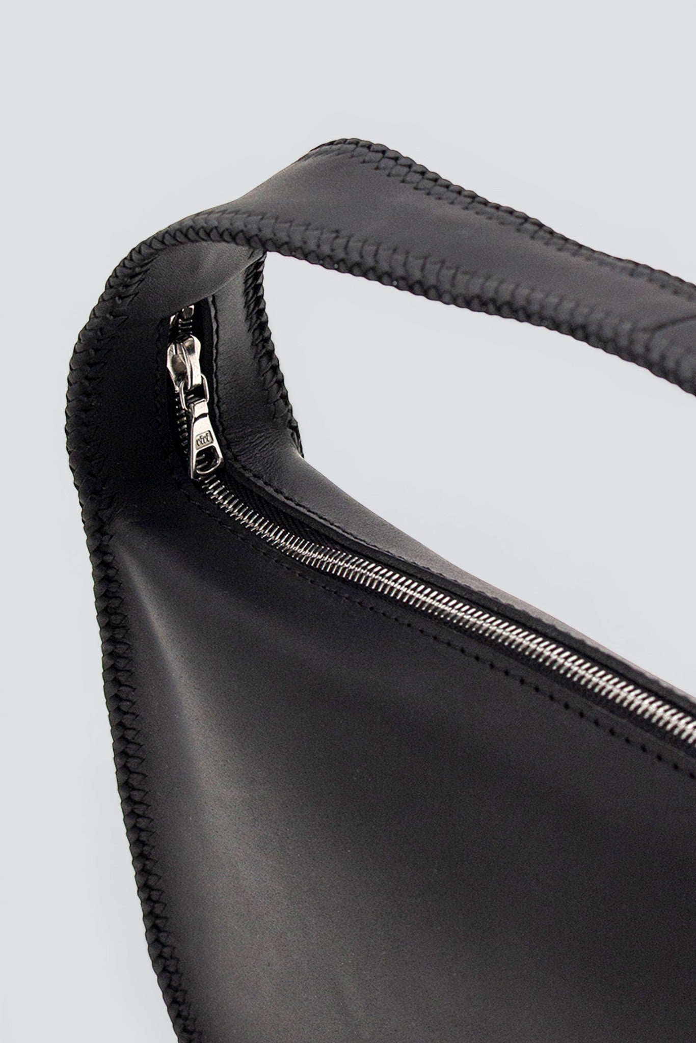 Black Half Moon Shoulder S