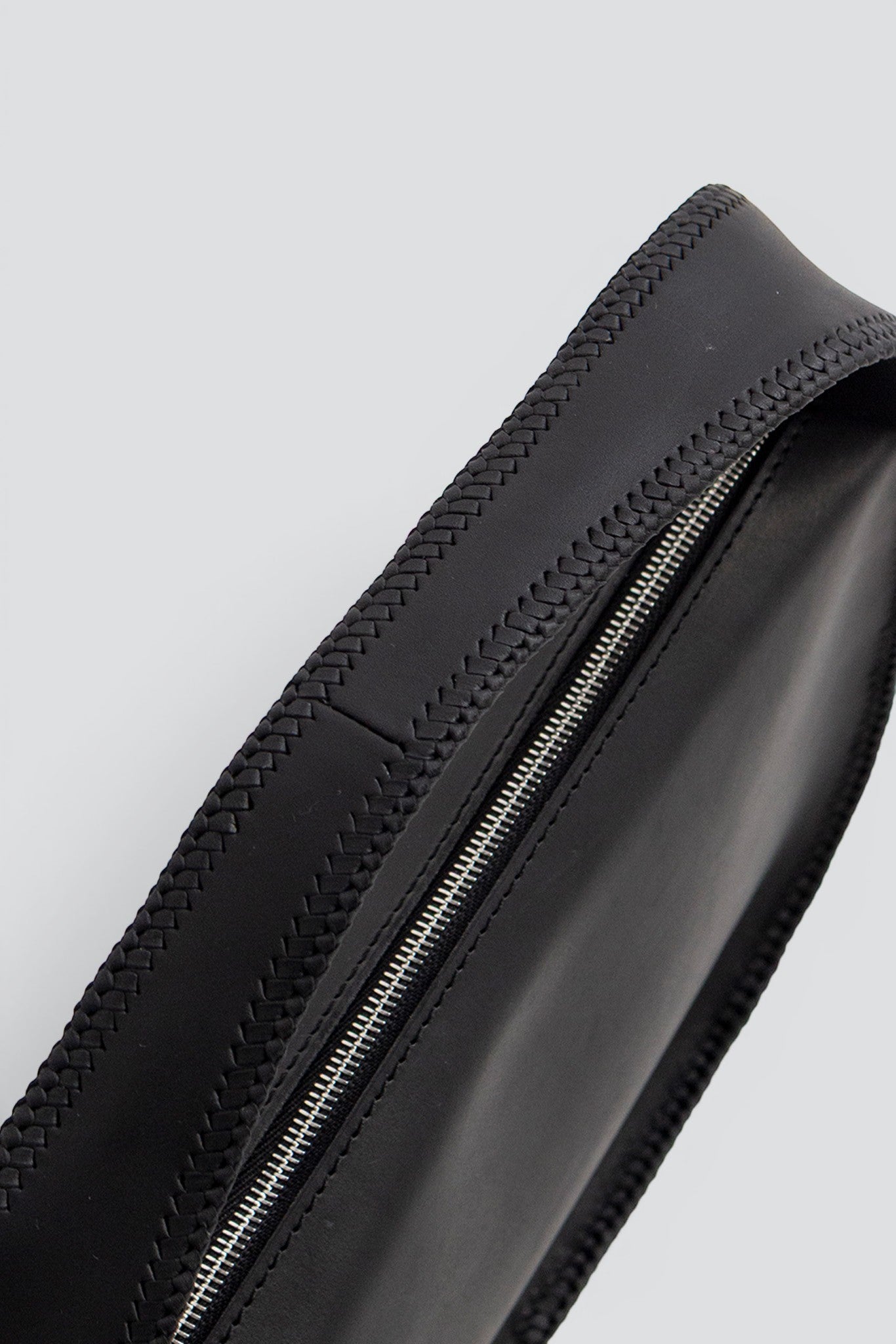 Black Half Moon Shoulder S