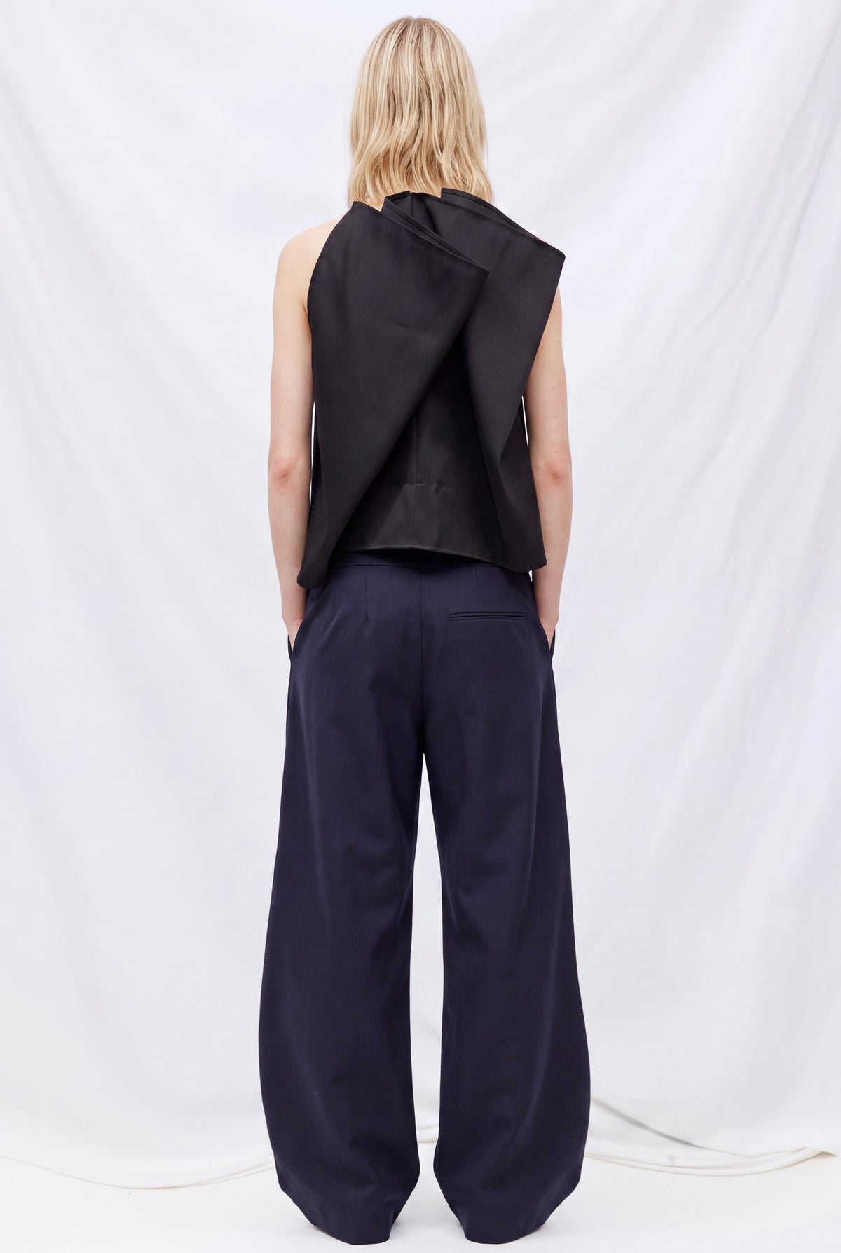 Black Lotus Top