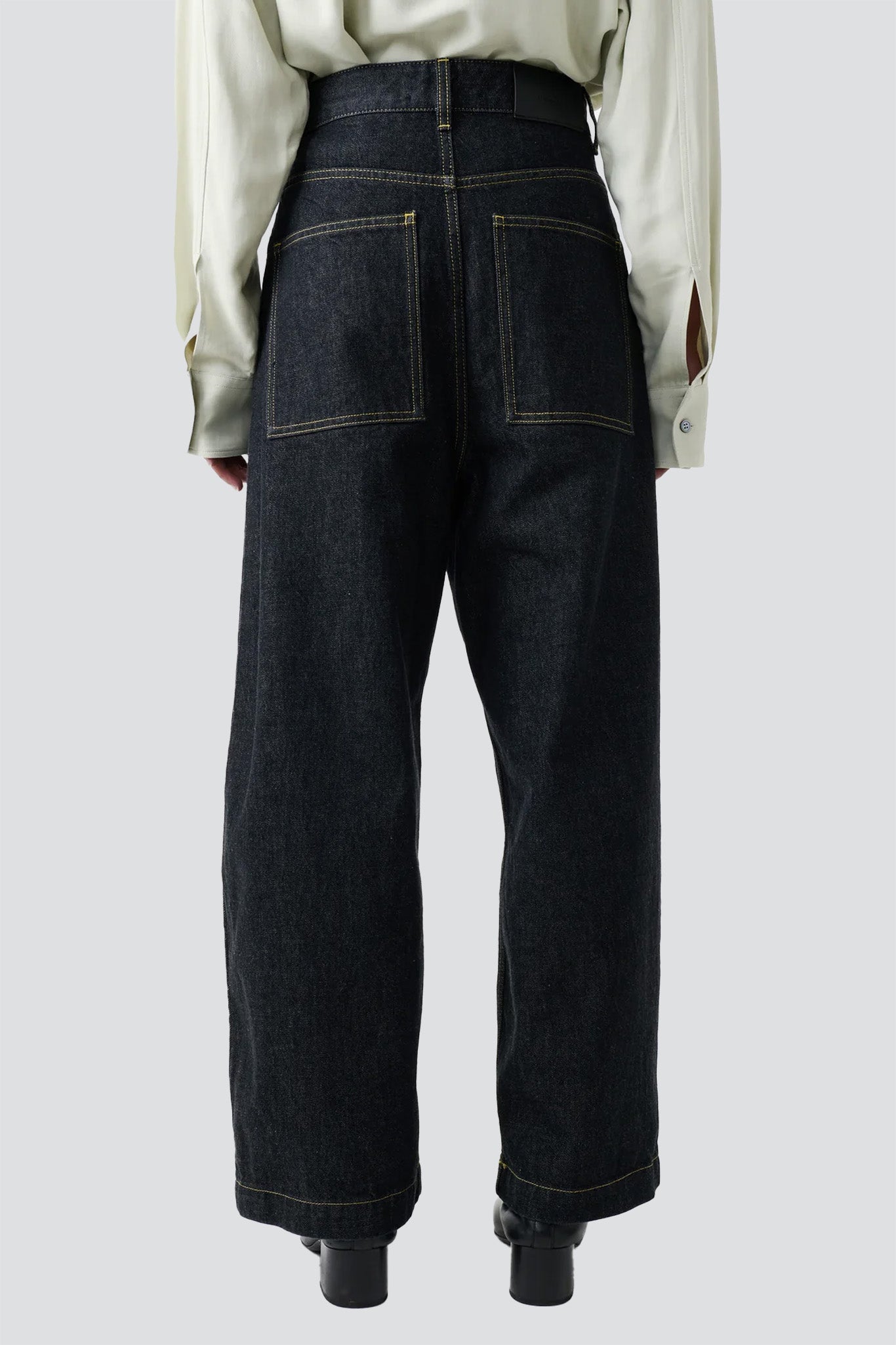 Indigo Wash Neive Curved Leg Pant