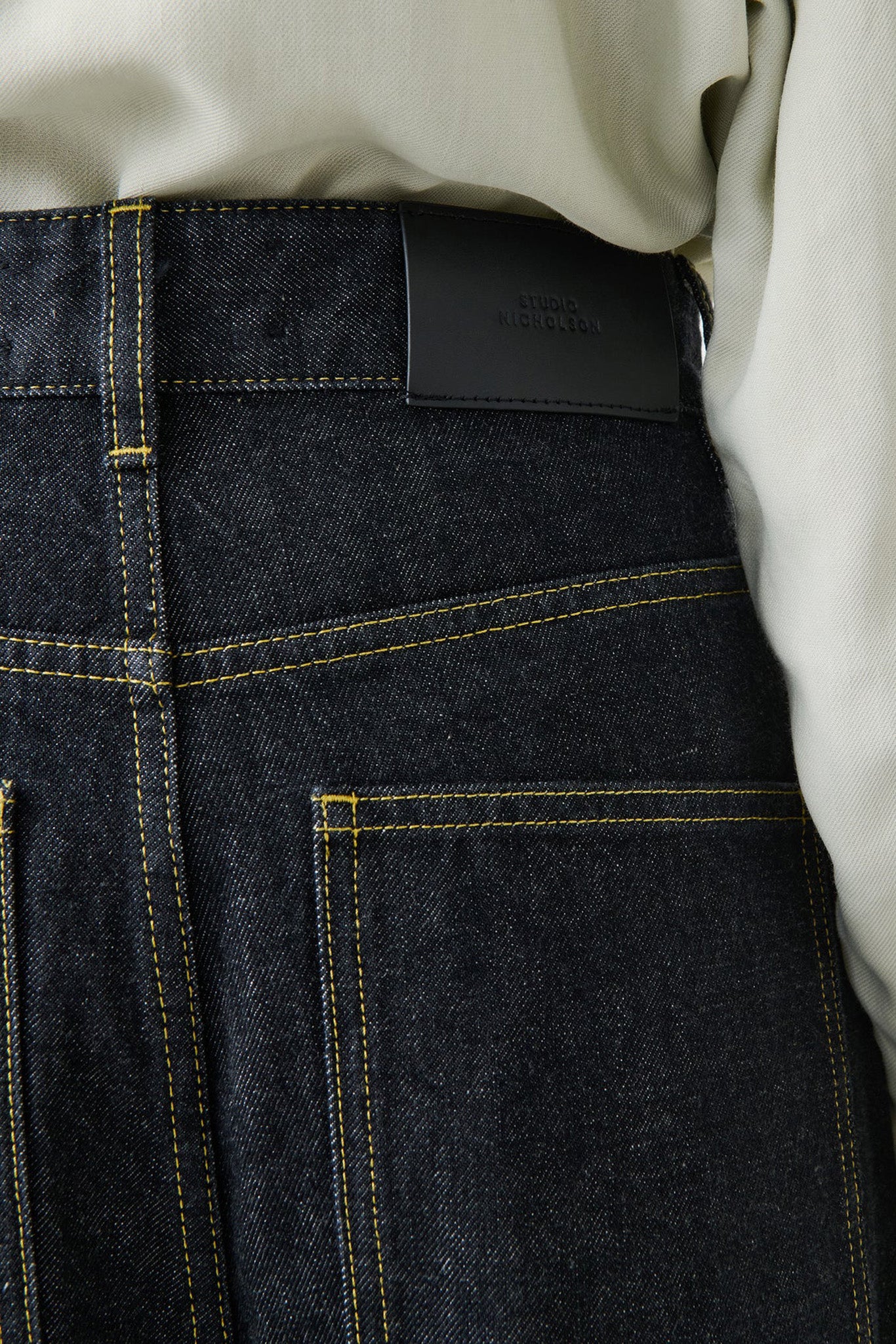 Indigo Wash Neive Curved Leg Pant