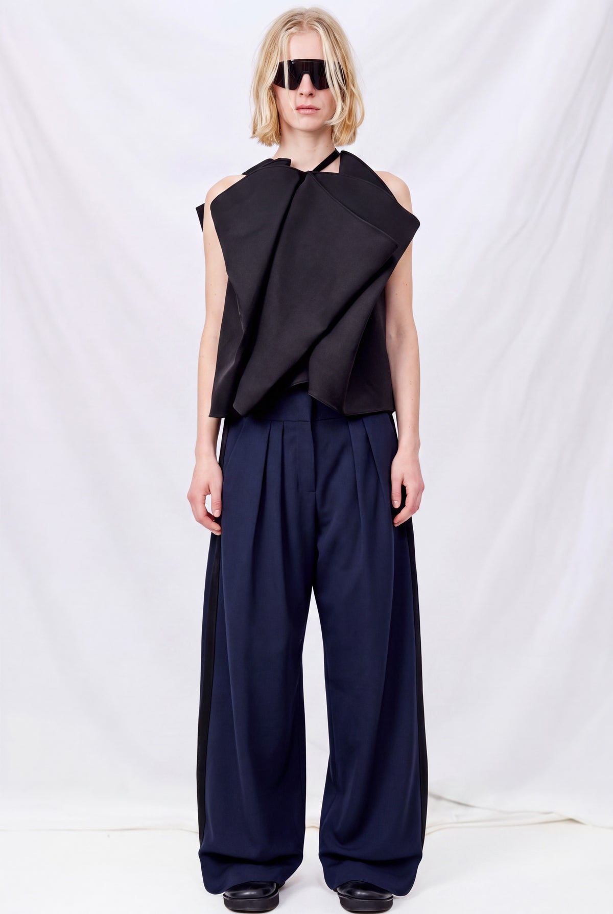 Black Lotus Top