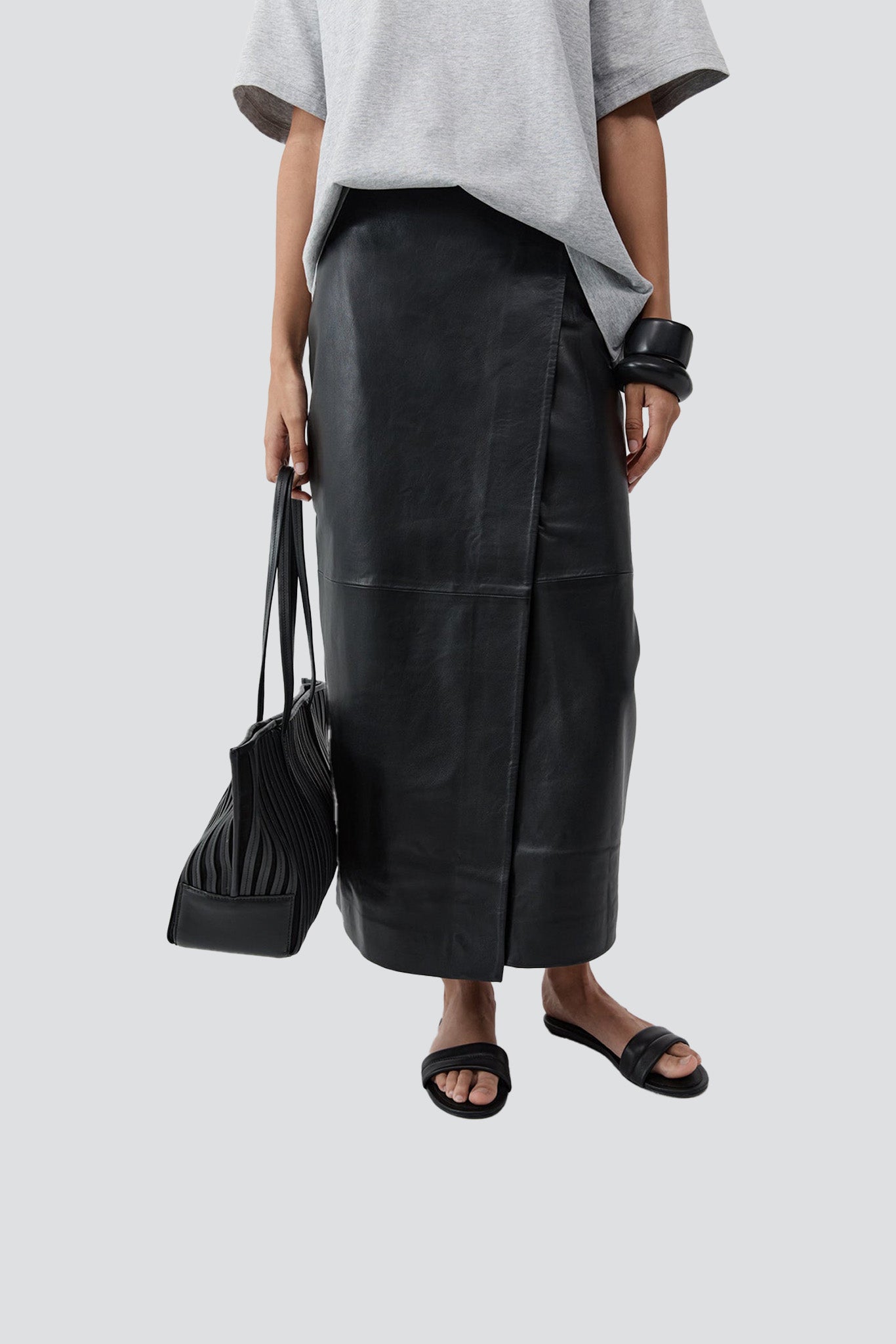 Black Linea Stitch Bateau Tote