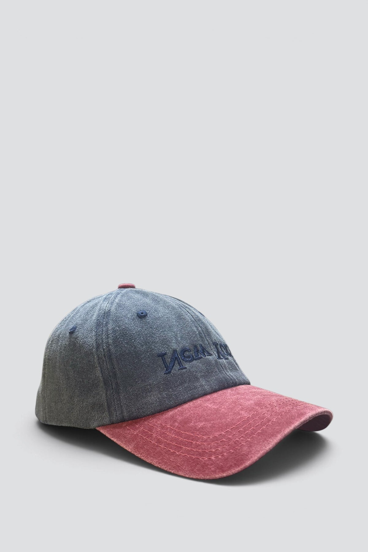 New York Embroidered Hat - Navy/Burgundy