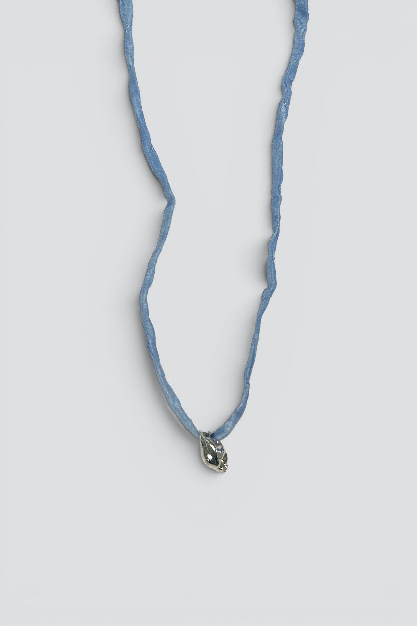 Silver/Light Blue No. 20 Venus Pearl