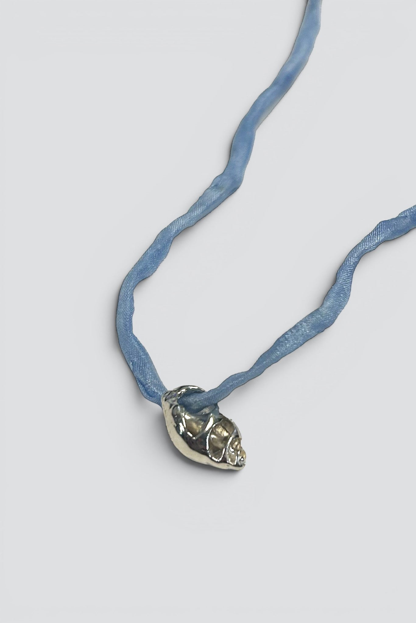 Silver/Light Blue No. 20 Venus Pearl
