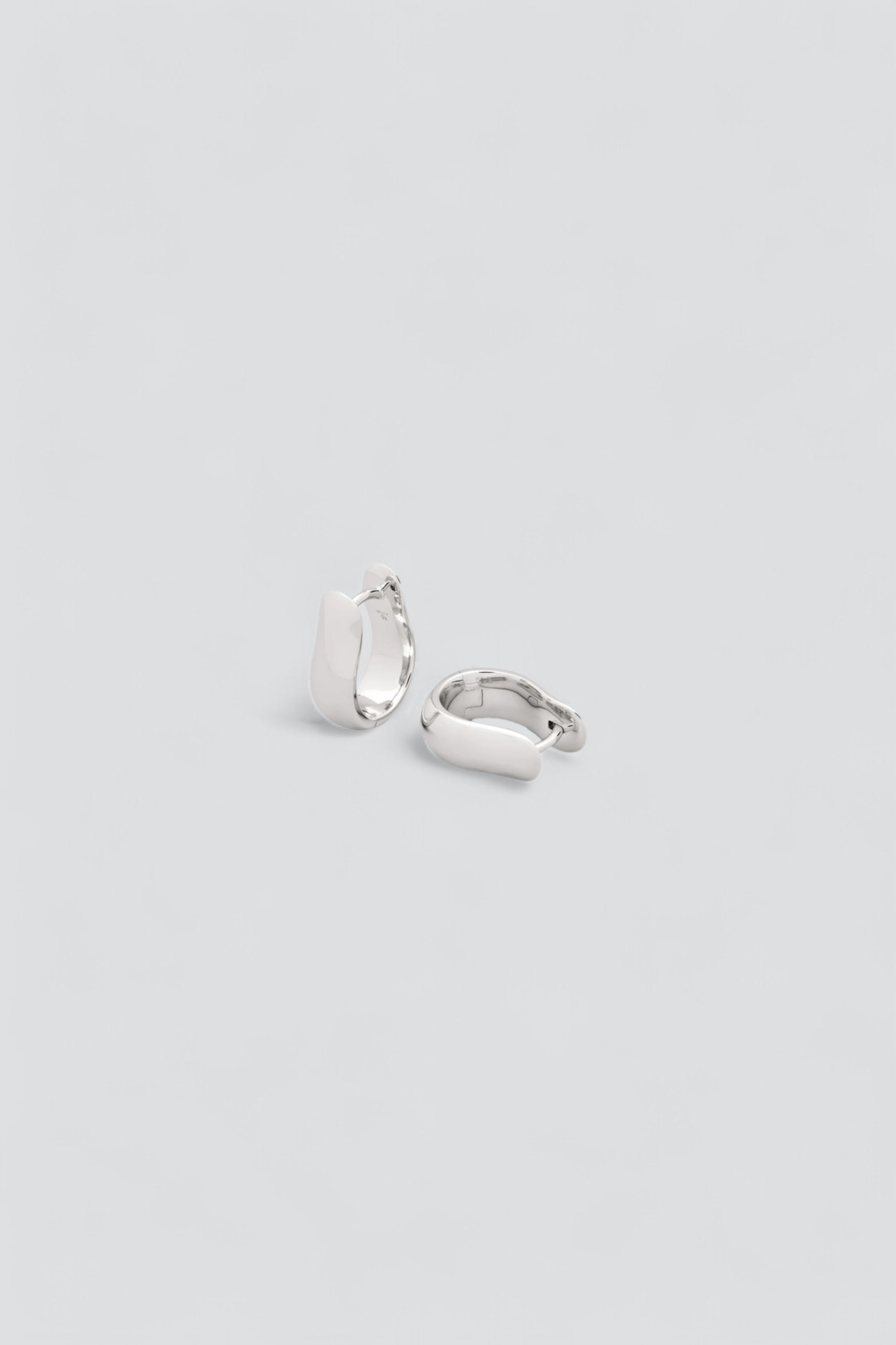 Silver Small Oyster Hoops