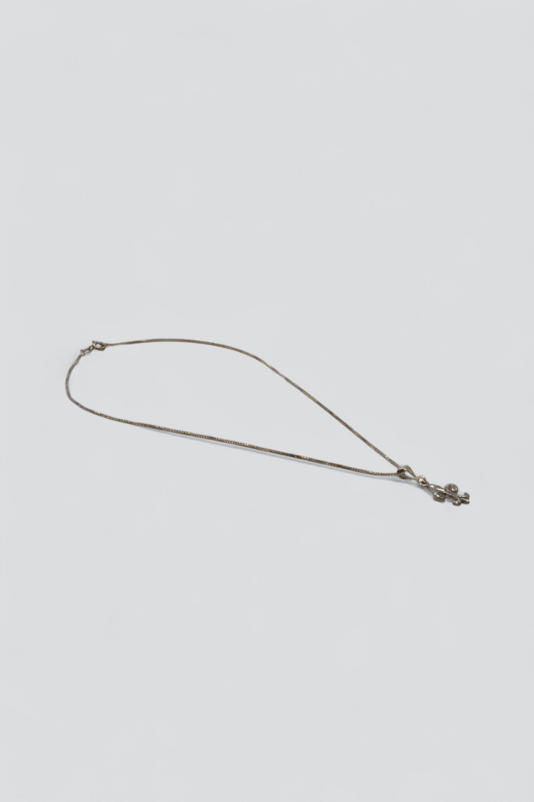 Sterling Silver Fleur Pendant Necklace