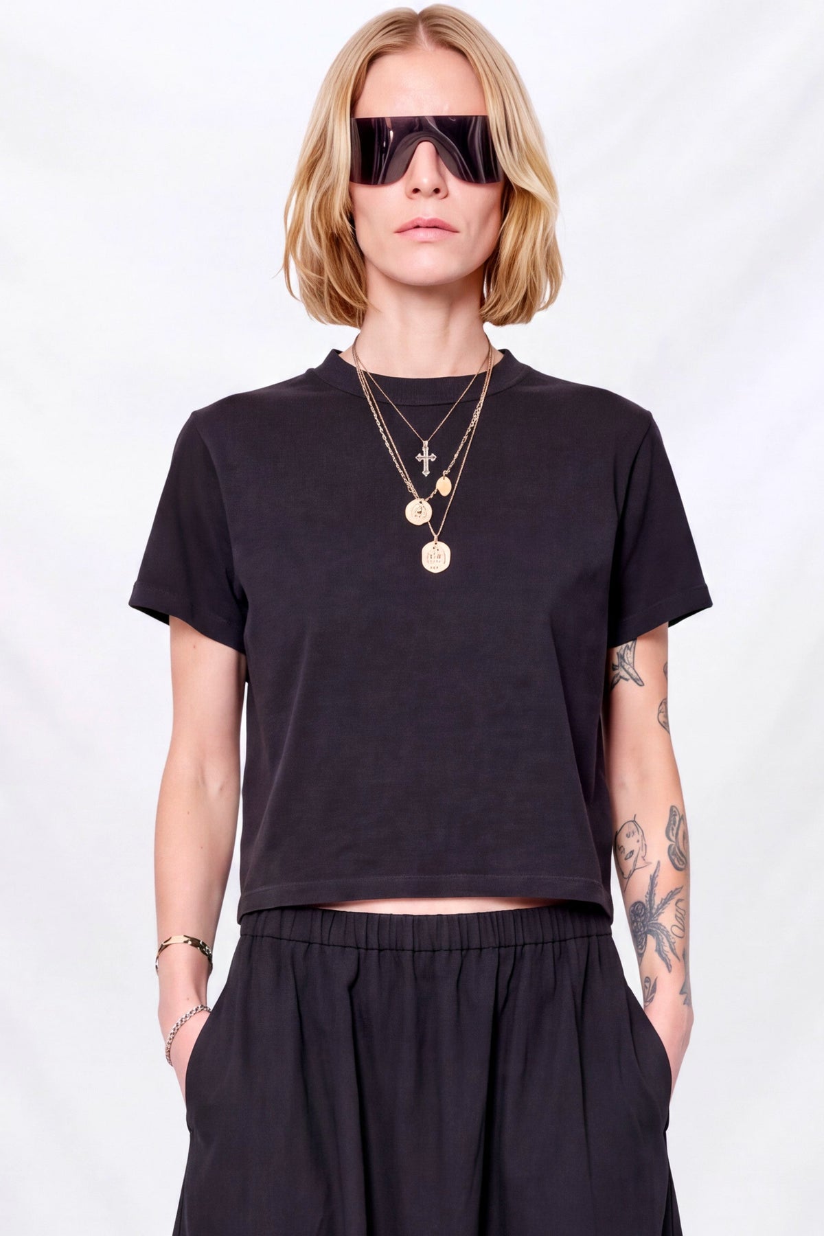 Black Cropped Lorel Tee