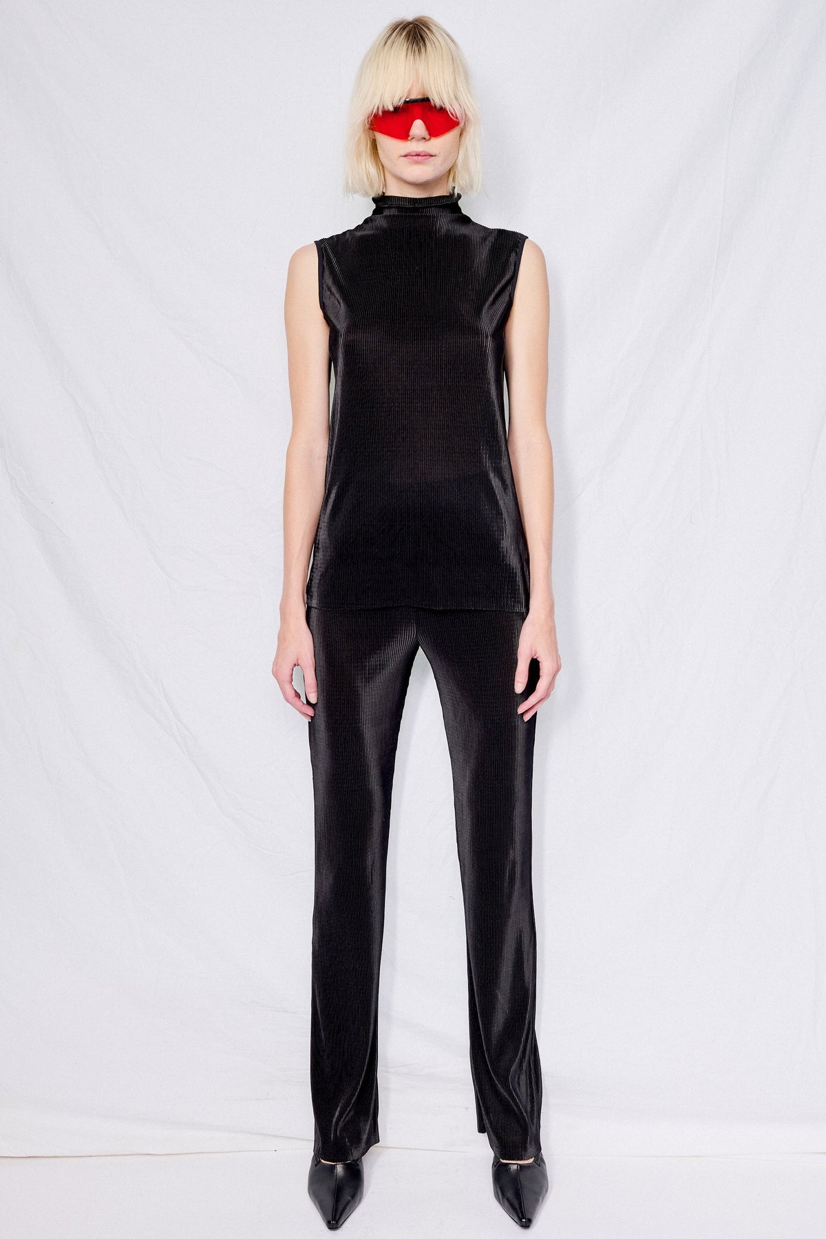 Black Plisse Sleeveless Mockneck Top