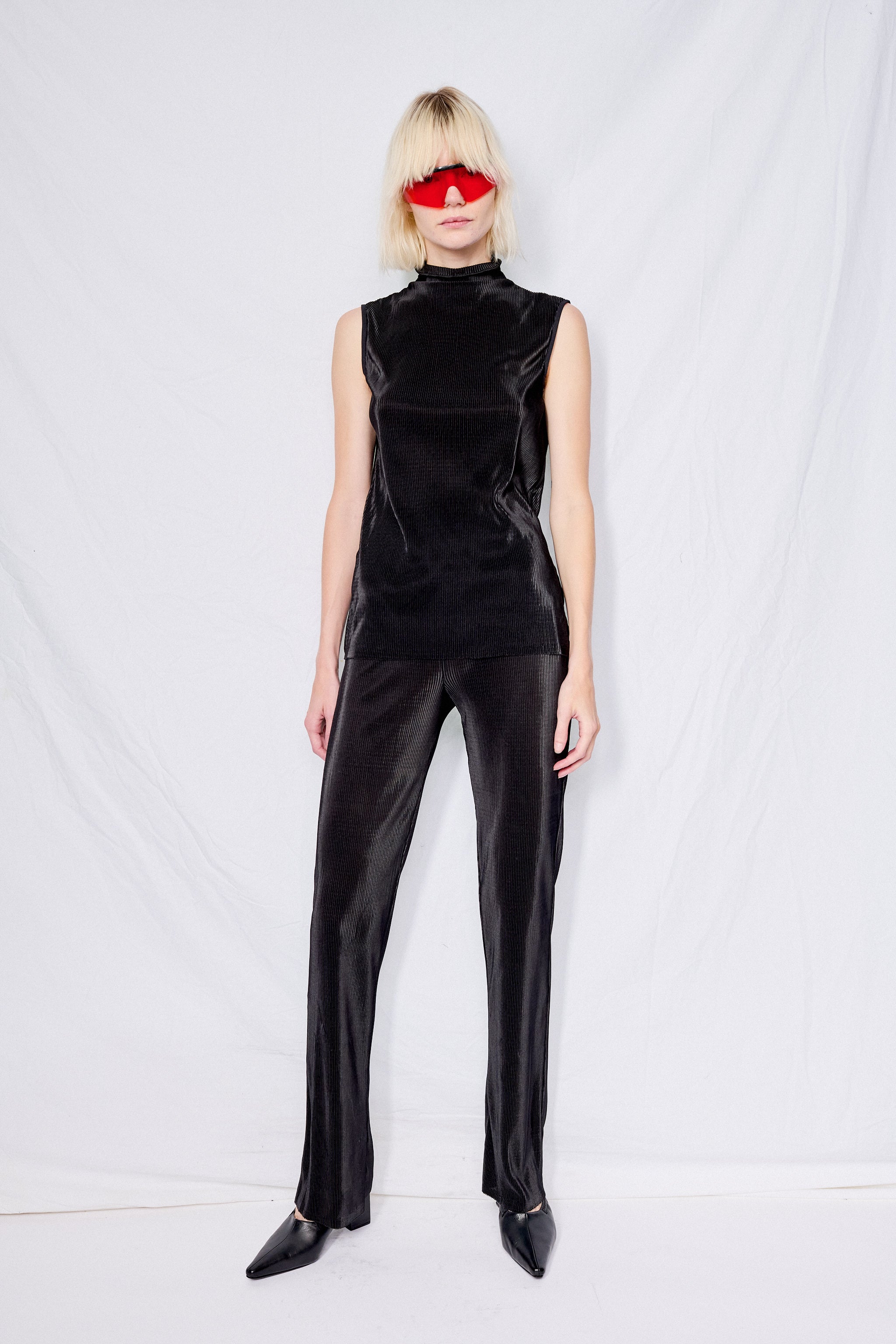 Black Plisse Sleeveless Mockneck Top